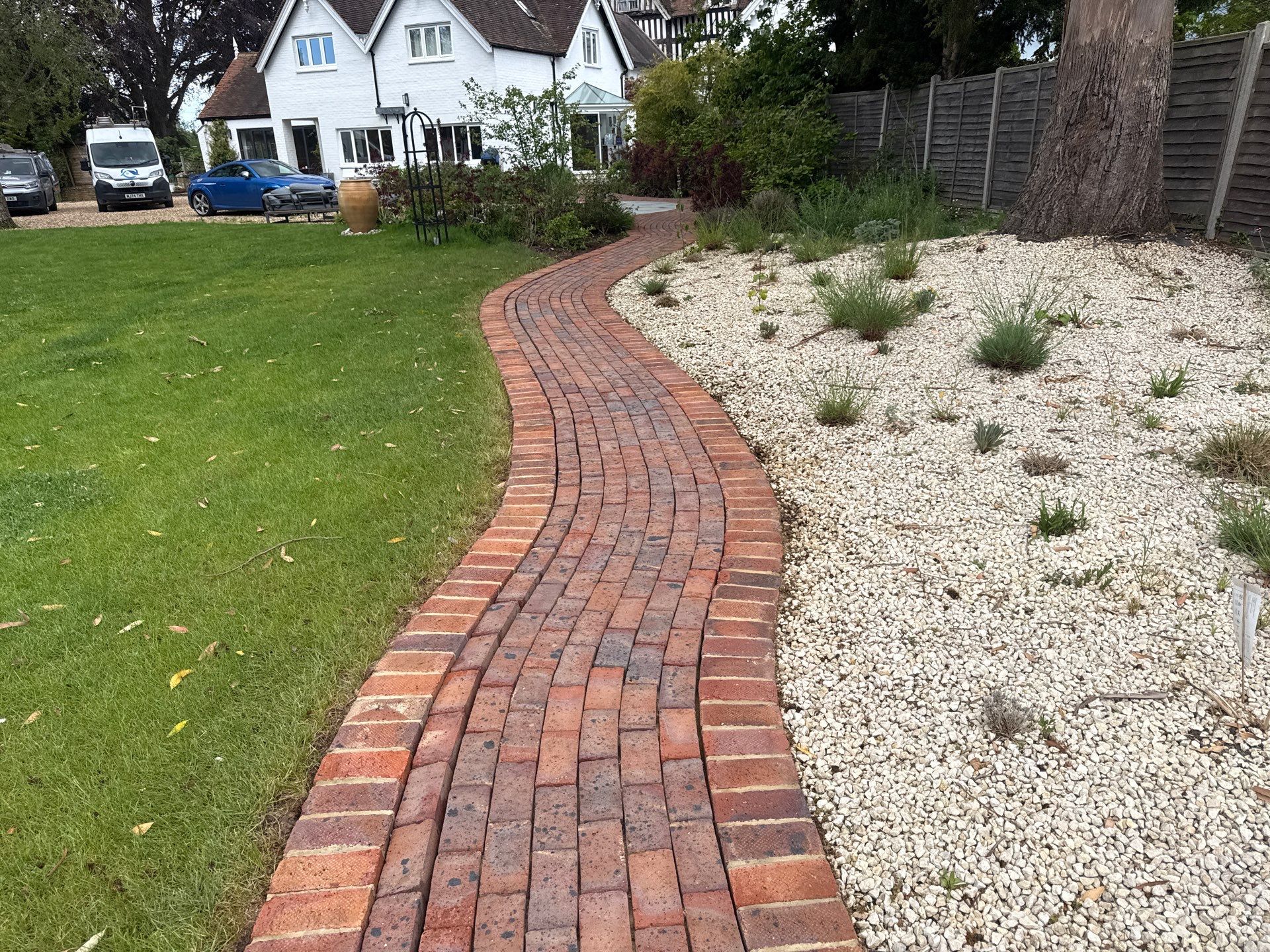 Patio - Walkways - Render Cleaning Surrey by Ges Exterior Cleaning ltd