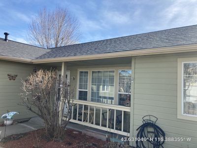 Meridian Idaho Single Level Residential Roofing Installation using Owens Corning