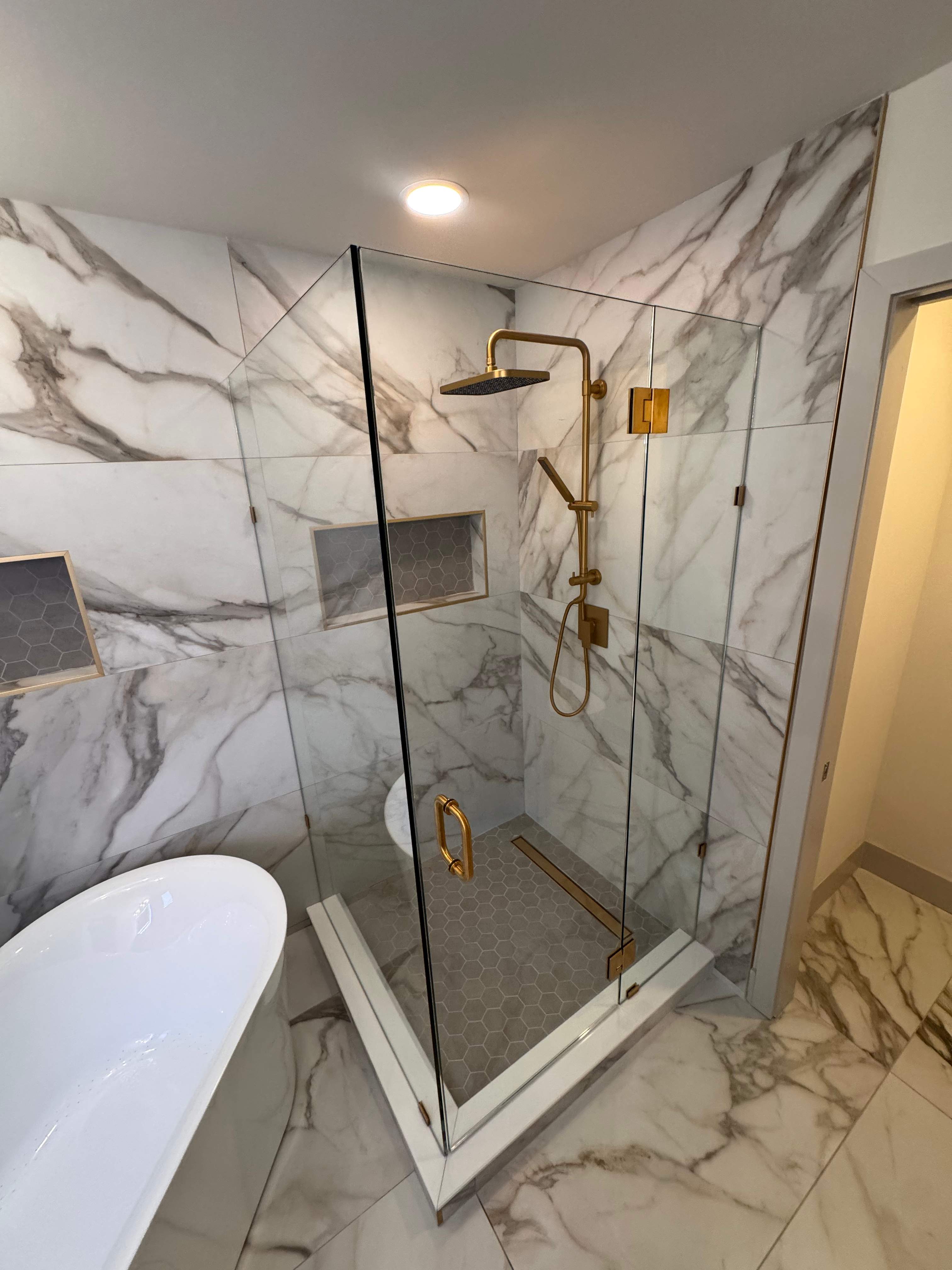 Master bathroom renovation by Prudencio
