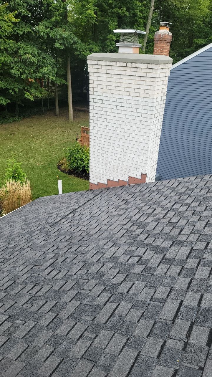 CERTAINTEED LANDMARK COLOR: PEWTER DRIP EDGE: WHITE by Eagle Eye Roofing