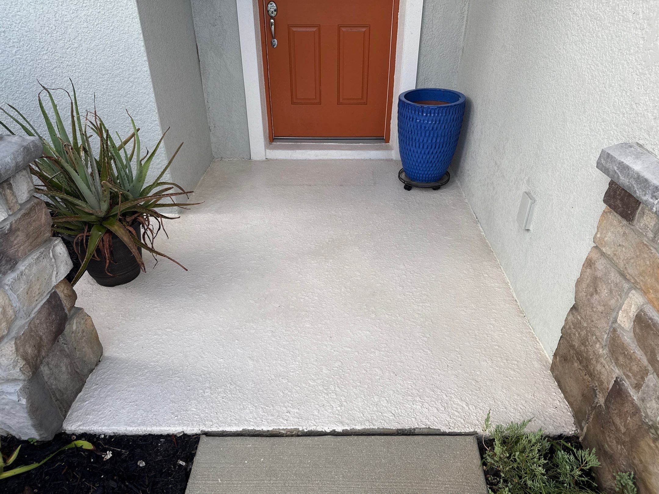 Concrete Driveway Cleaning Trevesta Palmetto FL by Sunshine AquaWash
