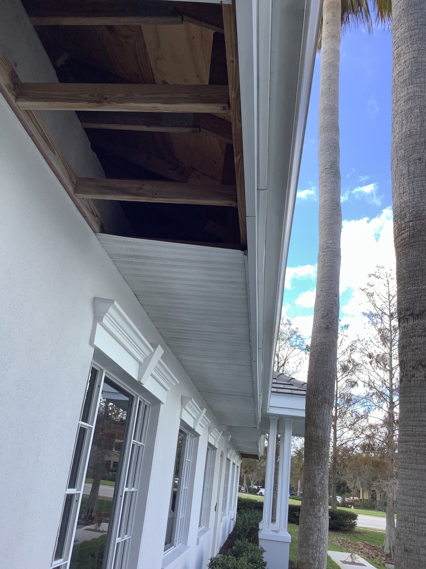 Gutter Repair and Resealing in Sarasota FL by Gutter Professors