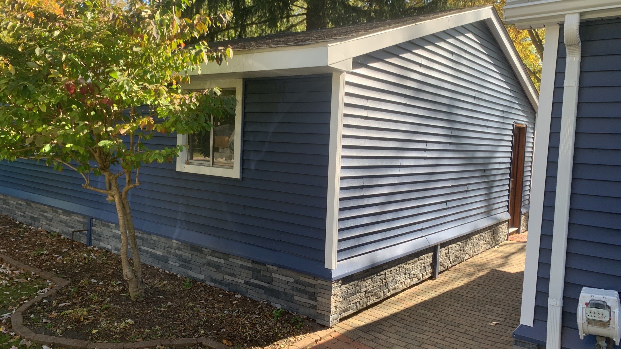 Siding Replacement using Certainteed Restoration Classic D4 by 180 Contractors