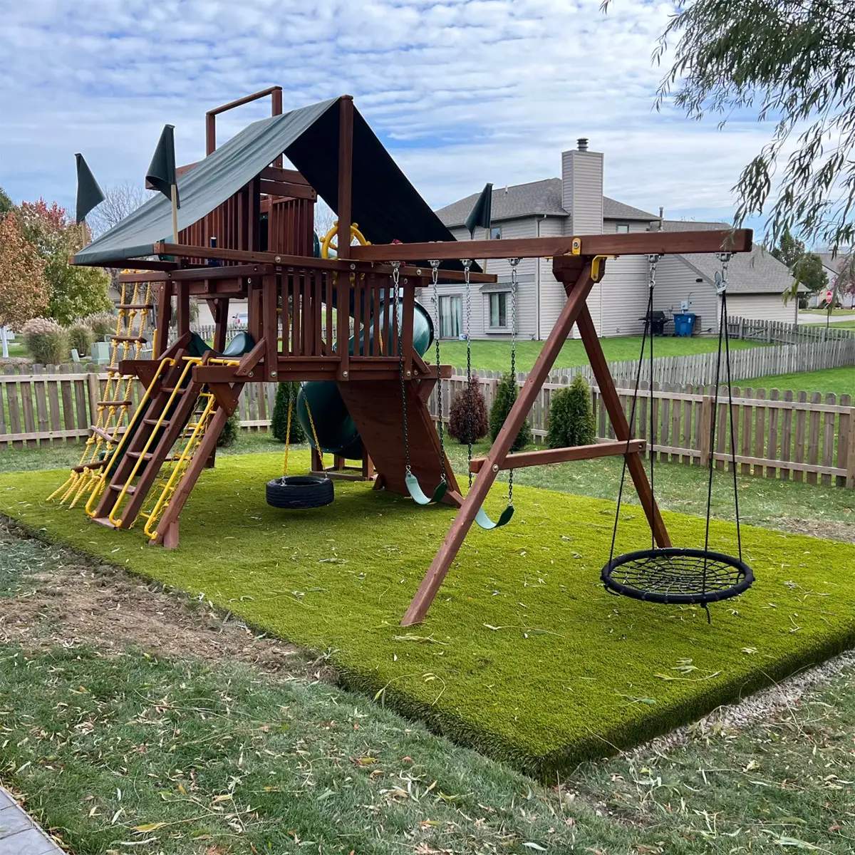 Project by ForeverLawn NEIN/INDY by ForeverLawn NEIN/INDY