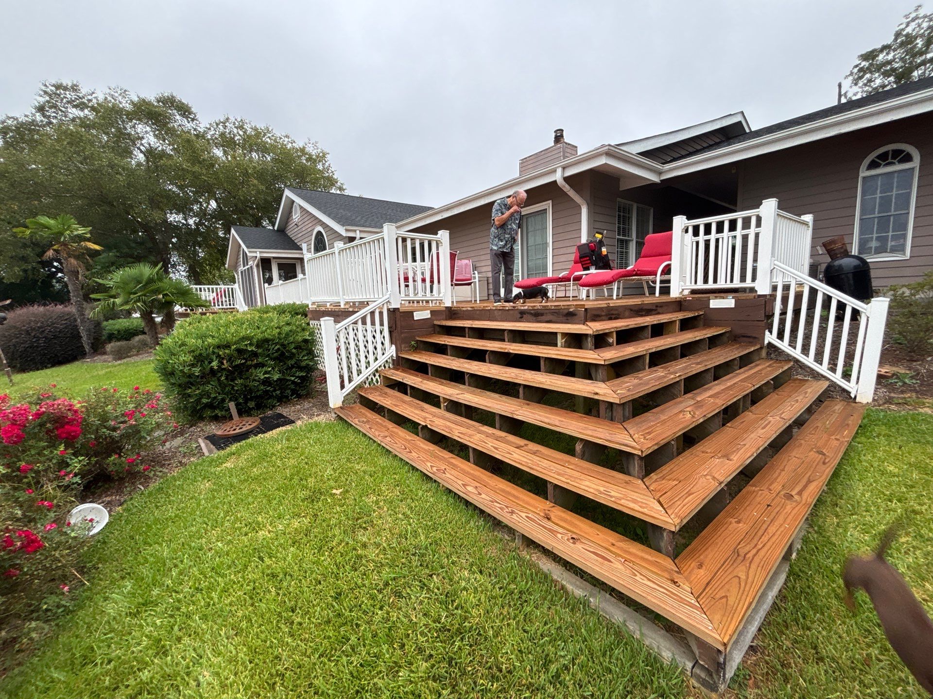 Wood Deck using Wood Sealant by DuraSeal