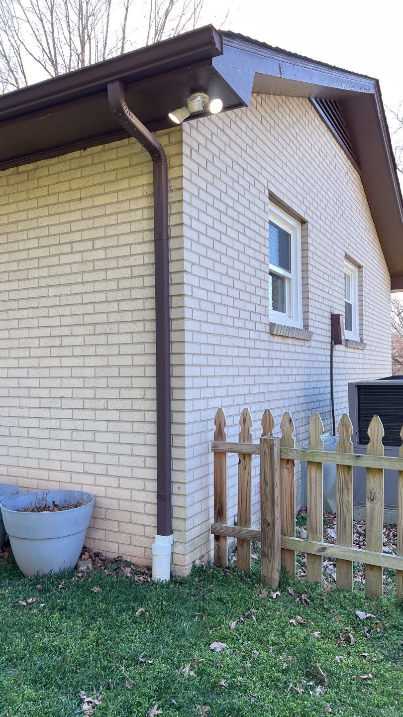 Residential Roofing Installation using Owens Corning Oakridge Roofing System by Undersun Roofing 