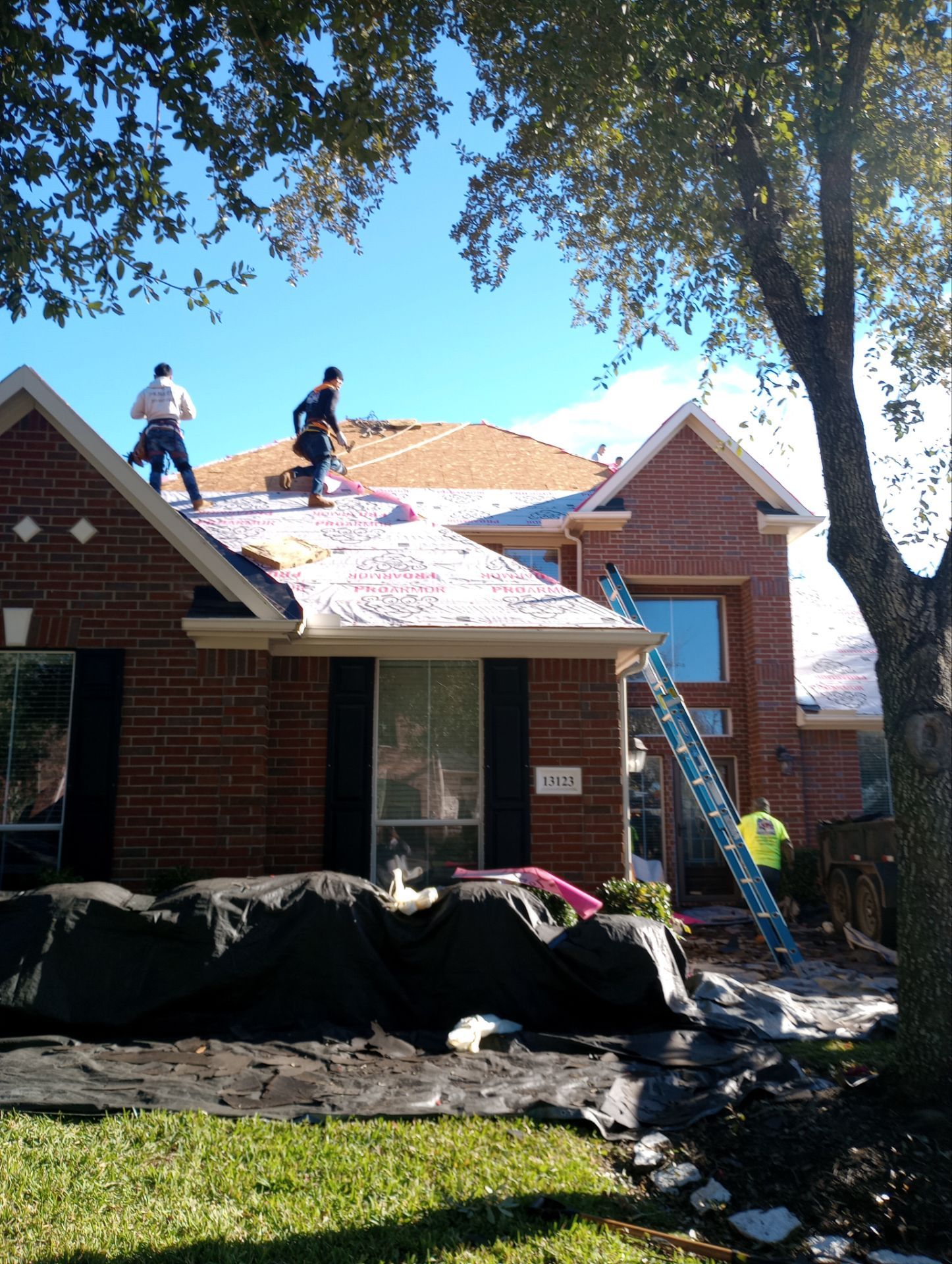 Residential Roofing Installation using Owen's Corning Duration (Lifetime) Shingles by Roof Repair Company