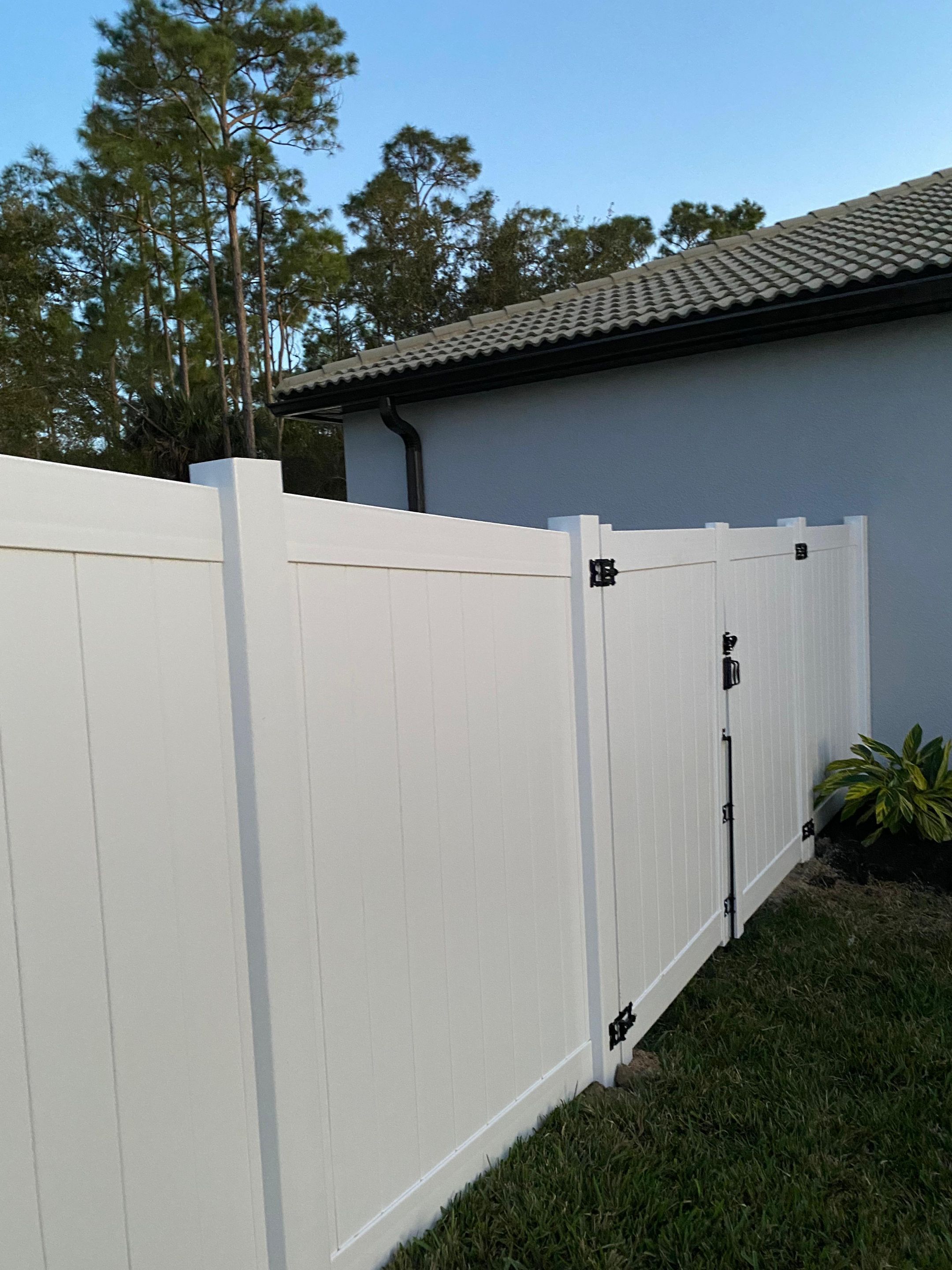Vinyl Fence in Cape Coral by True Fence LLC