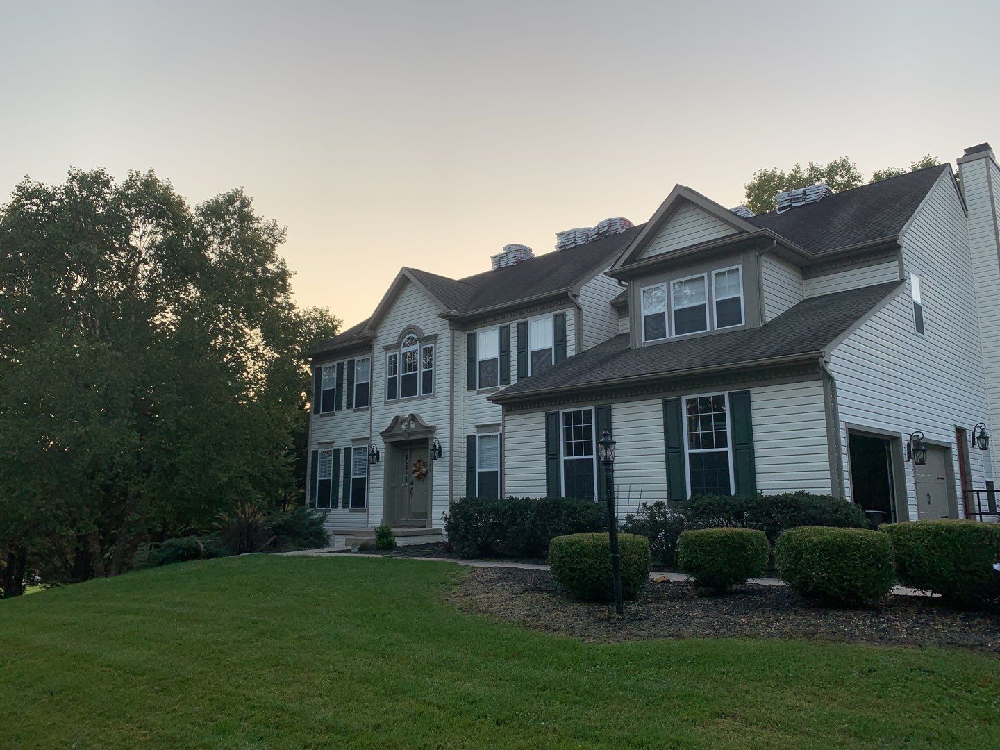 Residential Roofing Installation using Atlas Pinnacle Pristine Heather Blend by Frederick Roof Repair