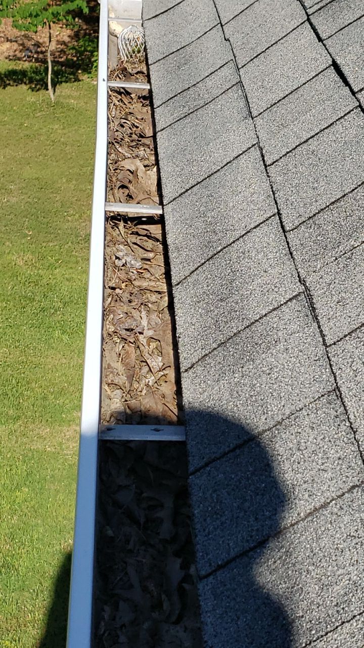 House Wash using cleaner by Power Wash Masters LLC