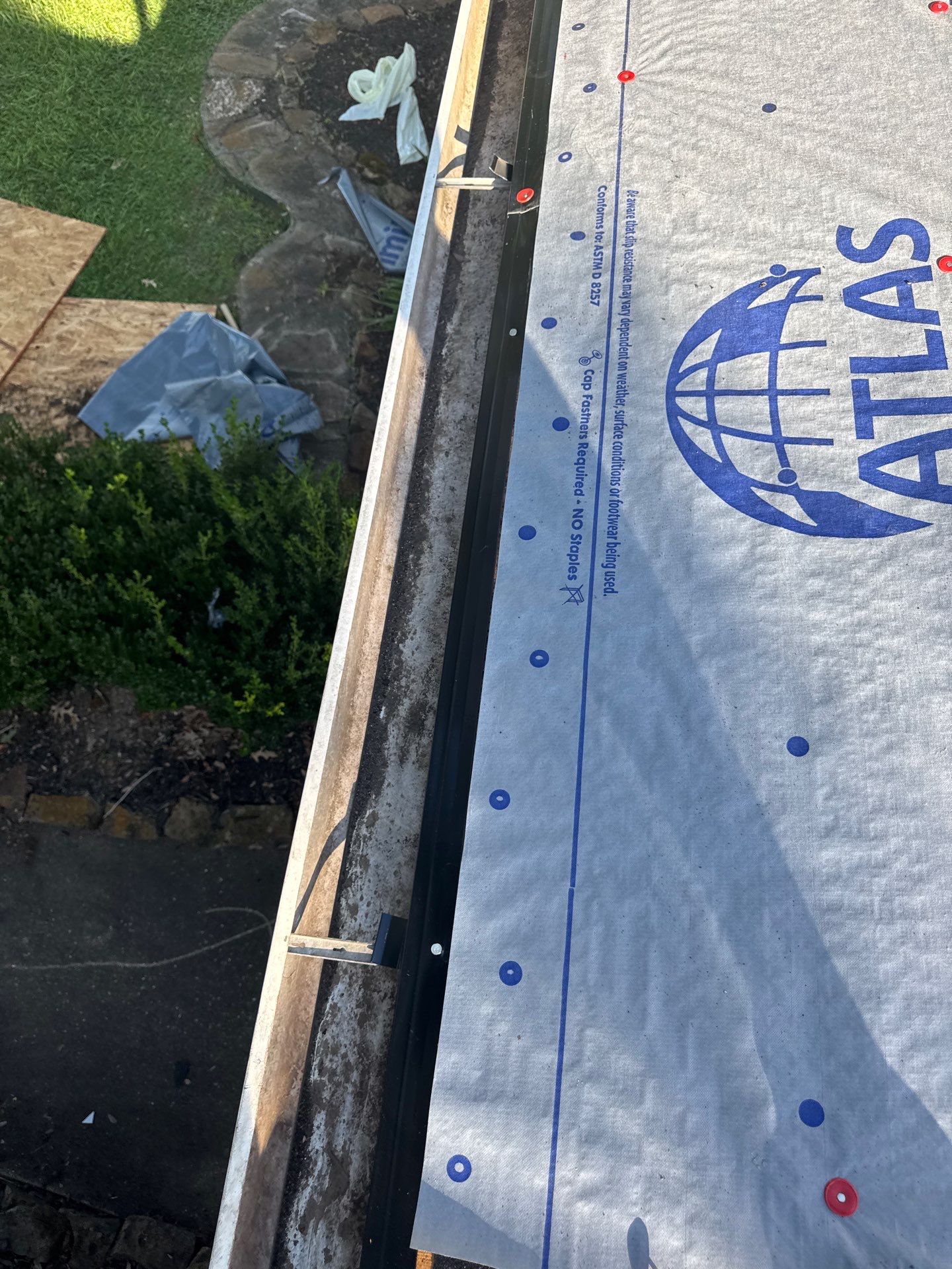 Crosby Roof Installation using Atlas Pinnacle Pristine by Modern BYLT Roofing & Construction