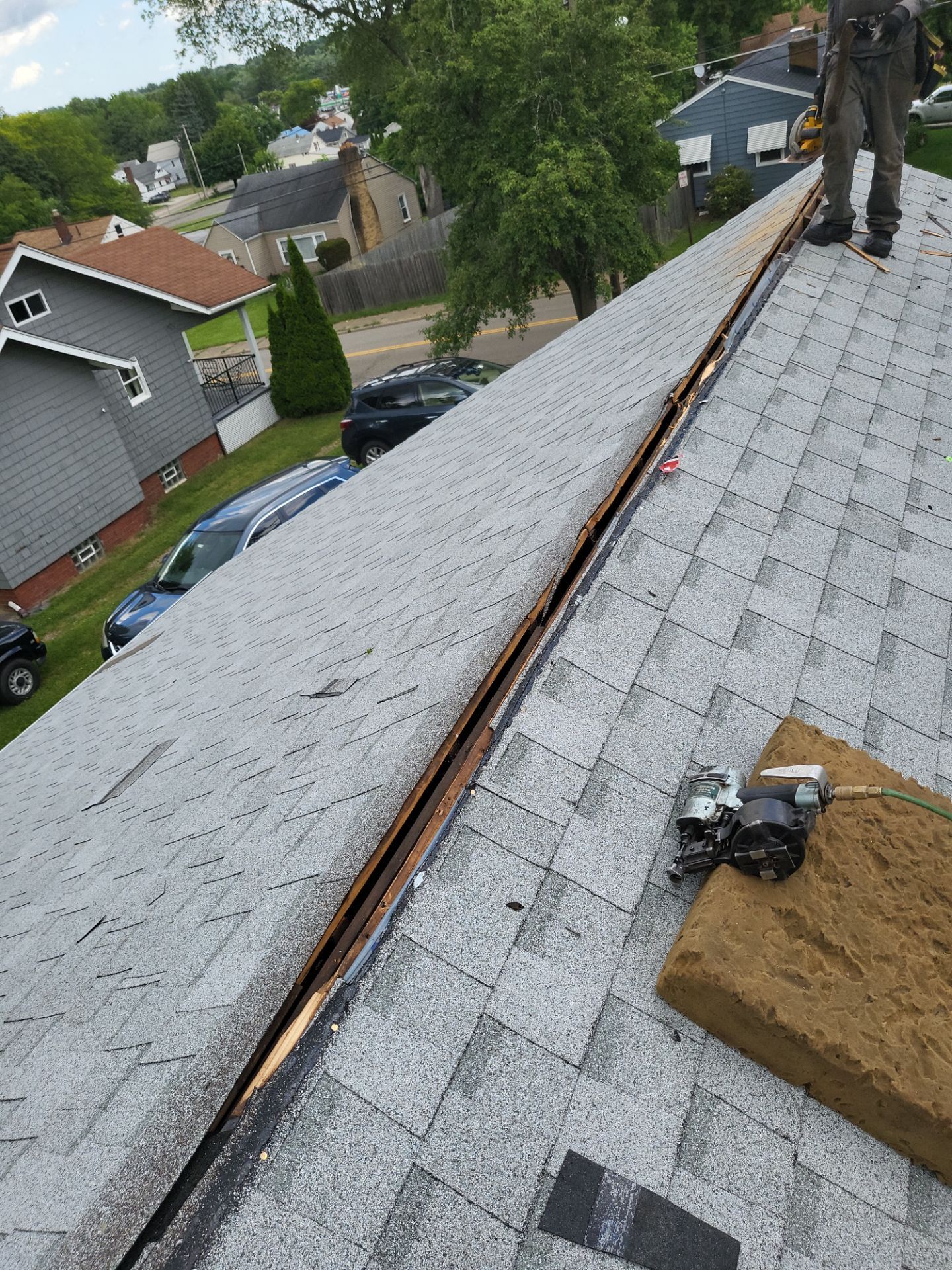 Atlas Pinnacle, Color, Oyster Shell, Drip Edge, Color, White by Eagle Eye Roofing