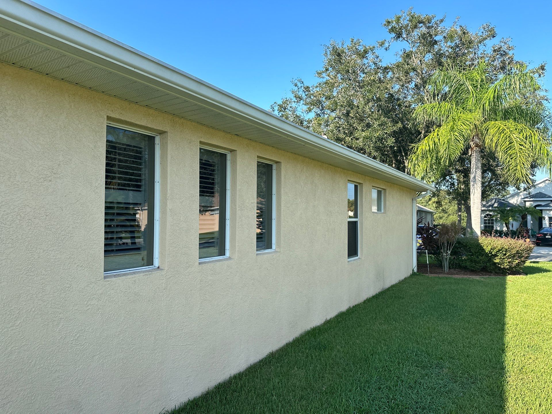 House Wash, Paver Patio Cleaning & Driveway Cleaning in Waterford – Palmetto, FL by Sunshine AquaWash