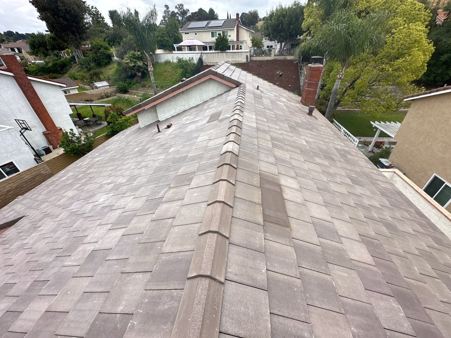 Light Gray Blend Tile by Reimagine Roofing