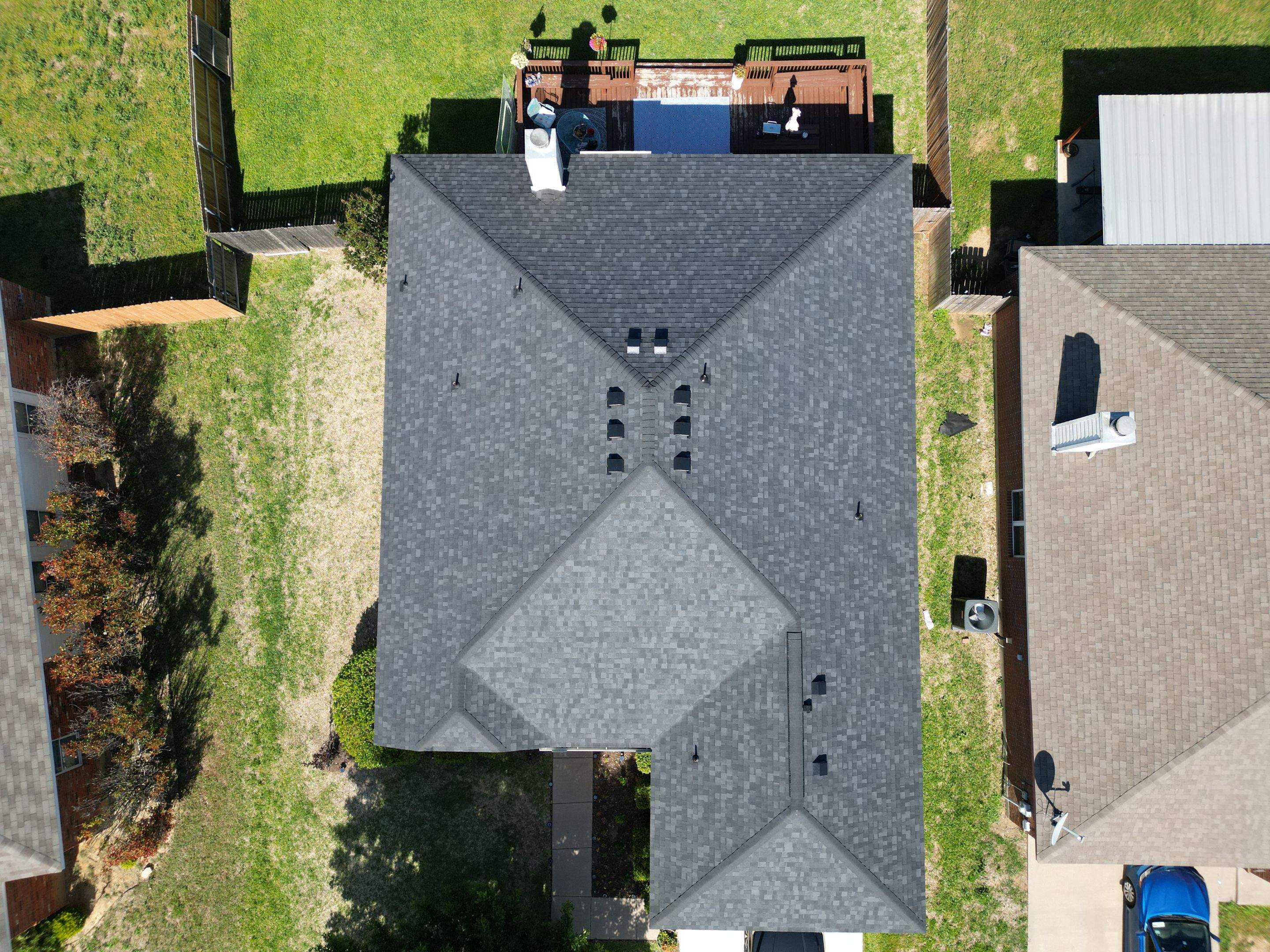 Onyx Black - Owens Corning TruDefinition Duration by RoofsOnly.com