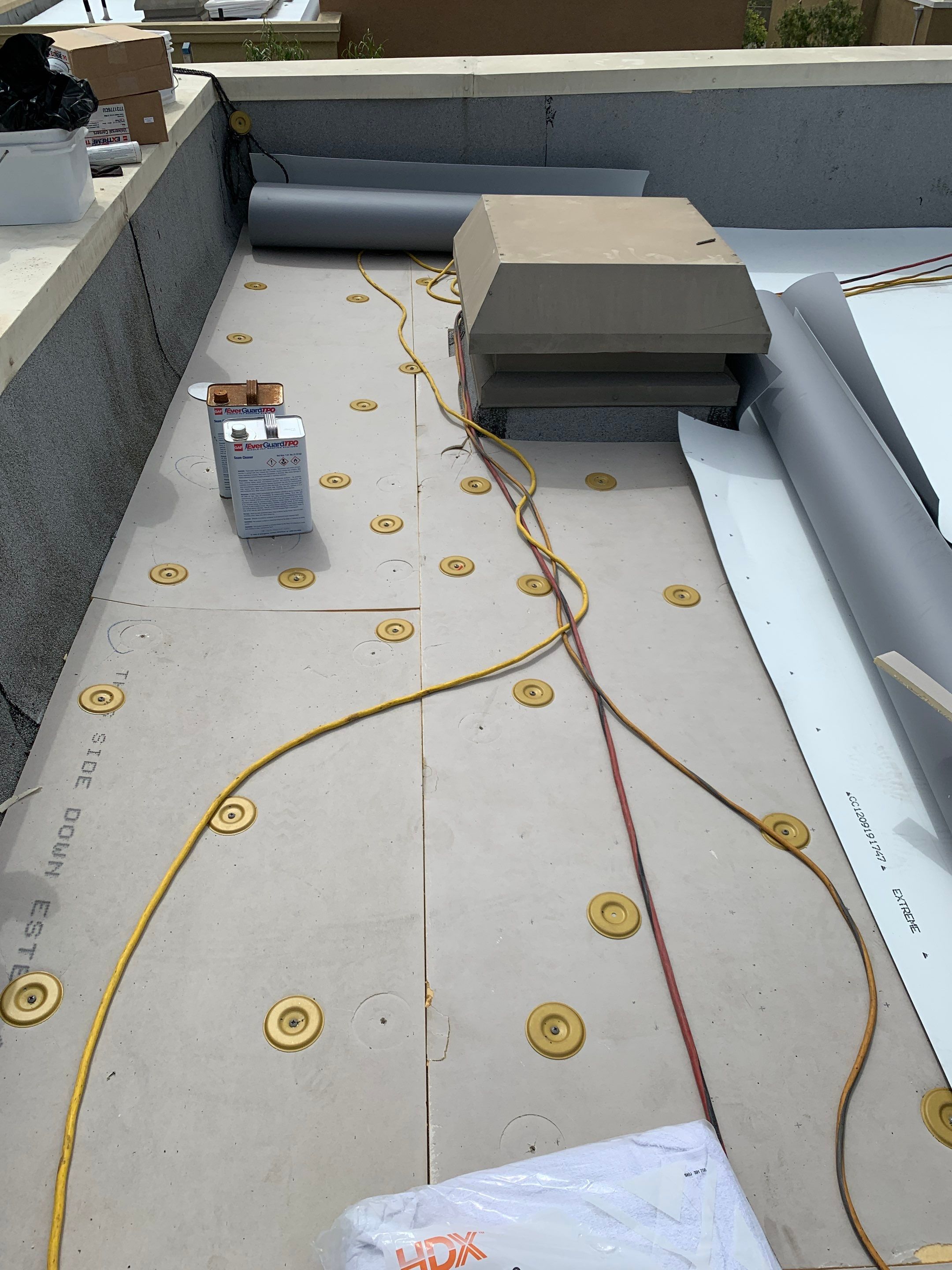 360 @ EL SEGUNDO by LA Roof Systems Corporation