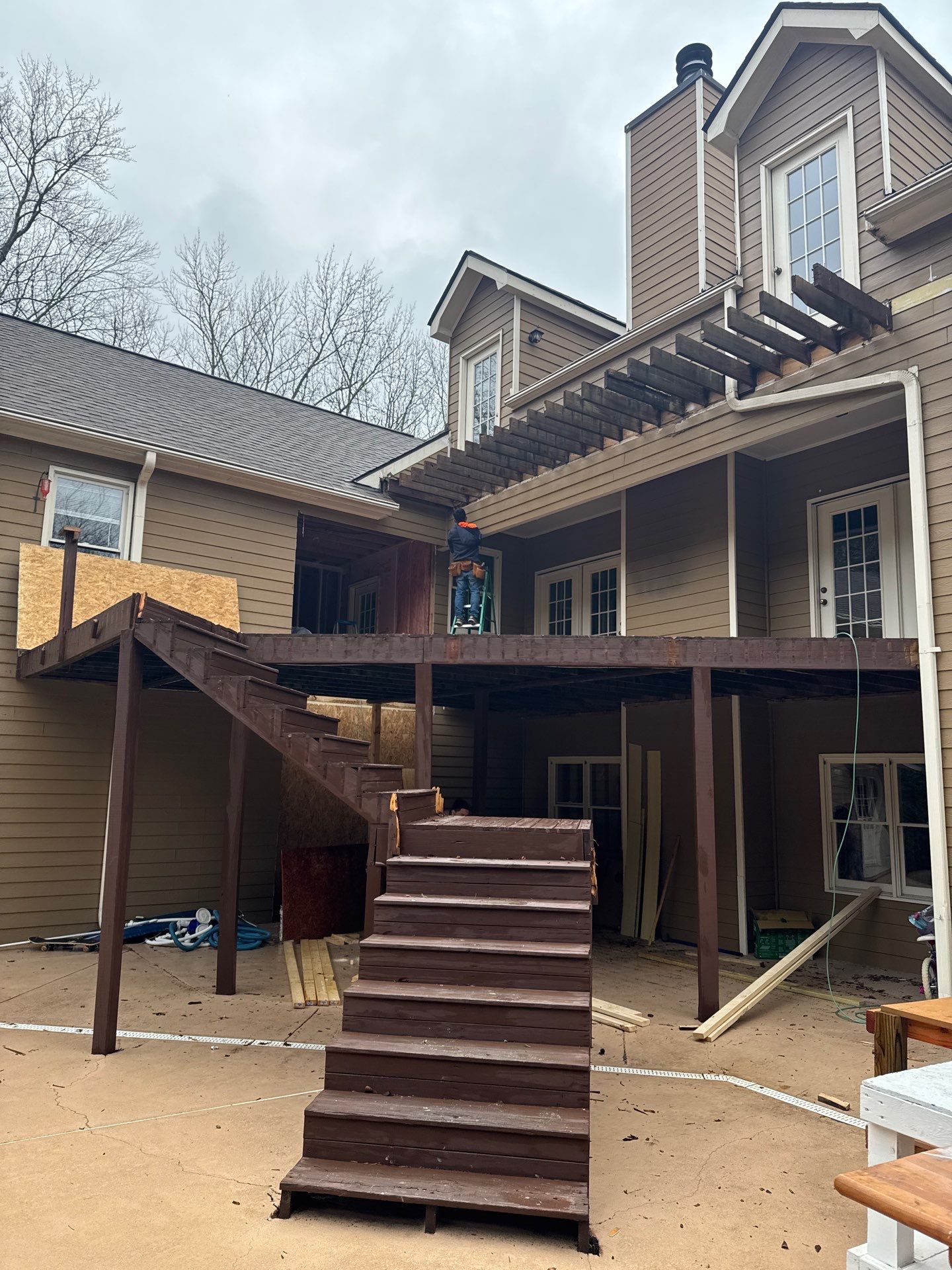 Elevated Deck and Screened-In Porch Replacement in Powder Springs by Swift Home Renovations