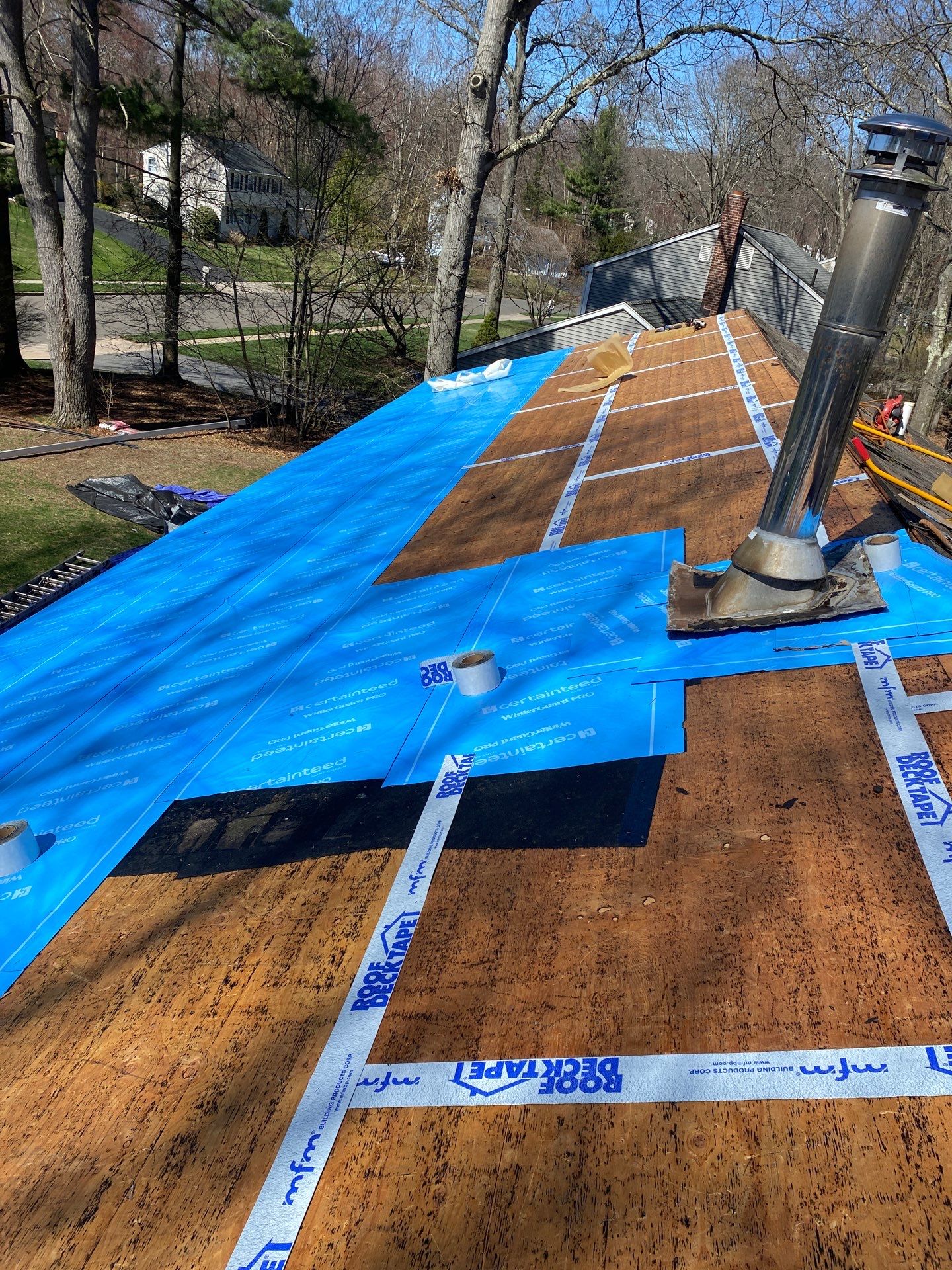 DiGiorgi in Cheshire, CT creating new memories for one lucky family! by DiGiorgi Roofing and Siding Inc