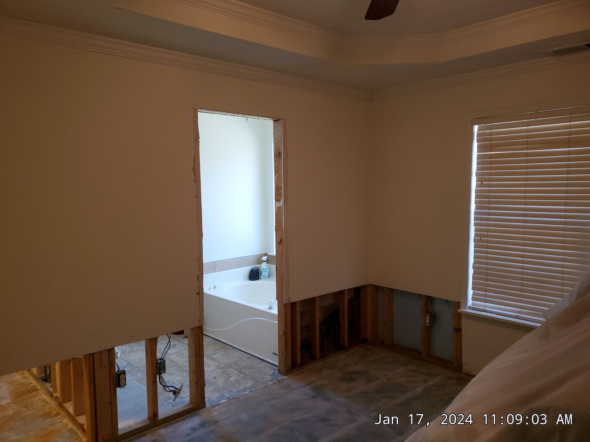 Water damage in Loganville by Baxter Professional LLC