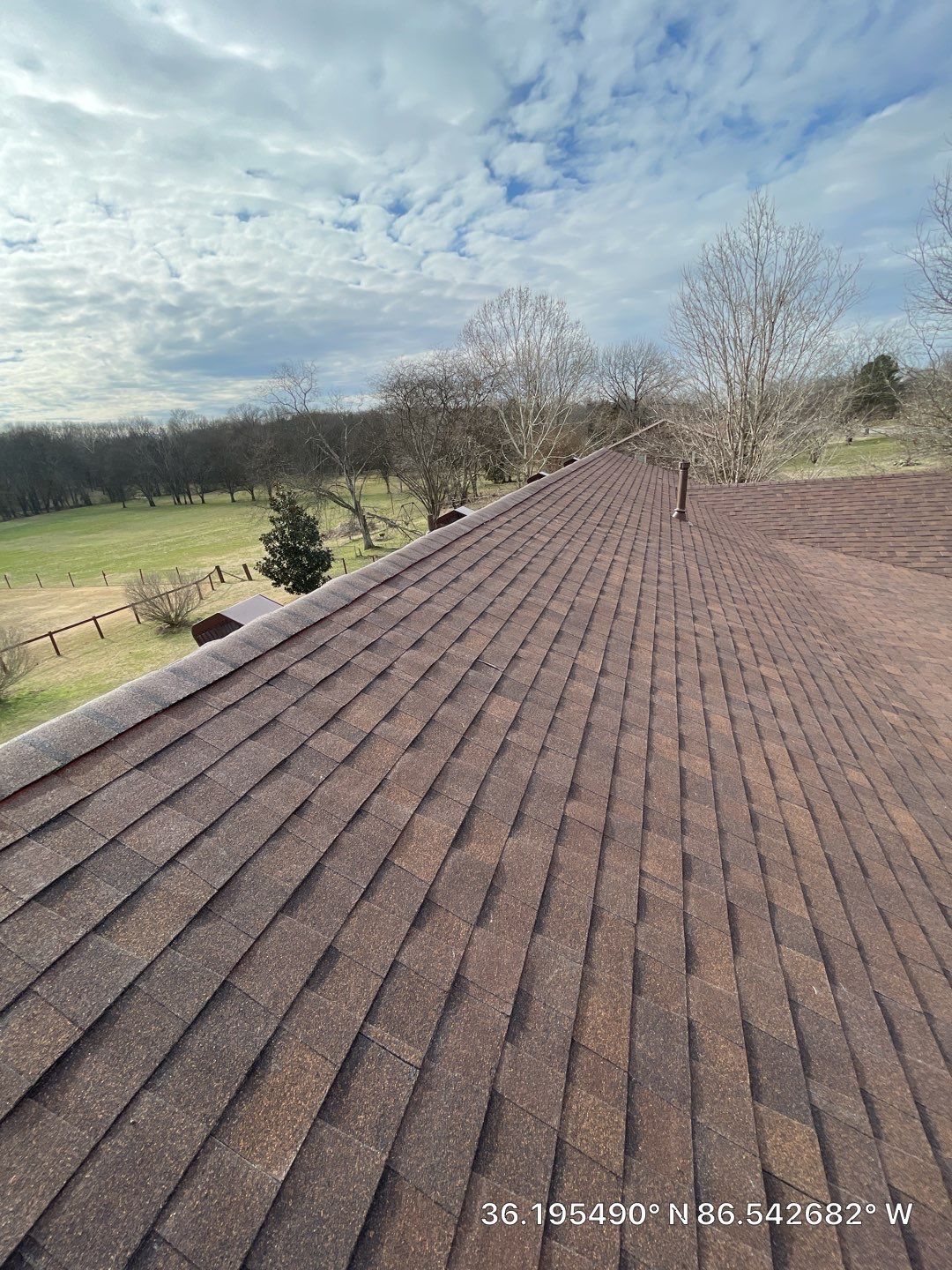 Residential Roofing Installation using Owens Corning Oakridge Roofing System by Undersun Roofing 