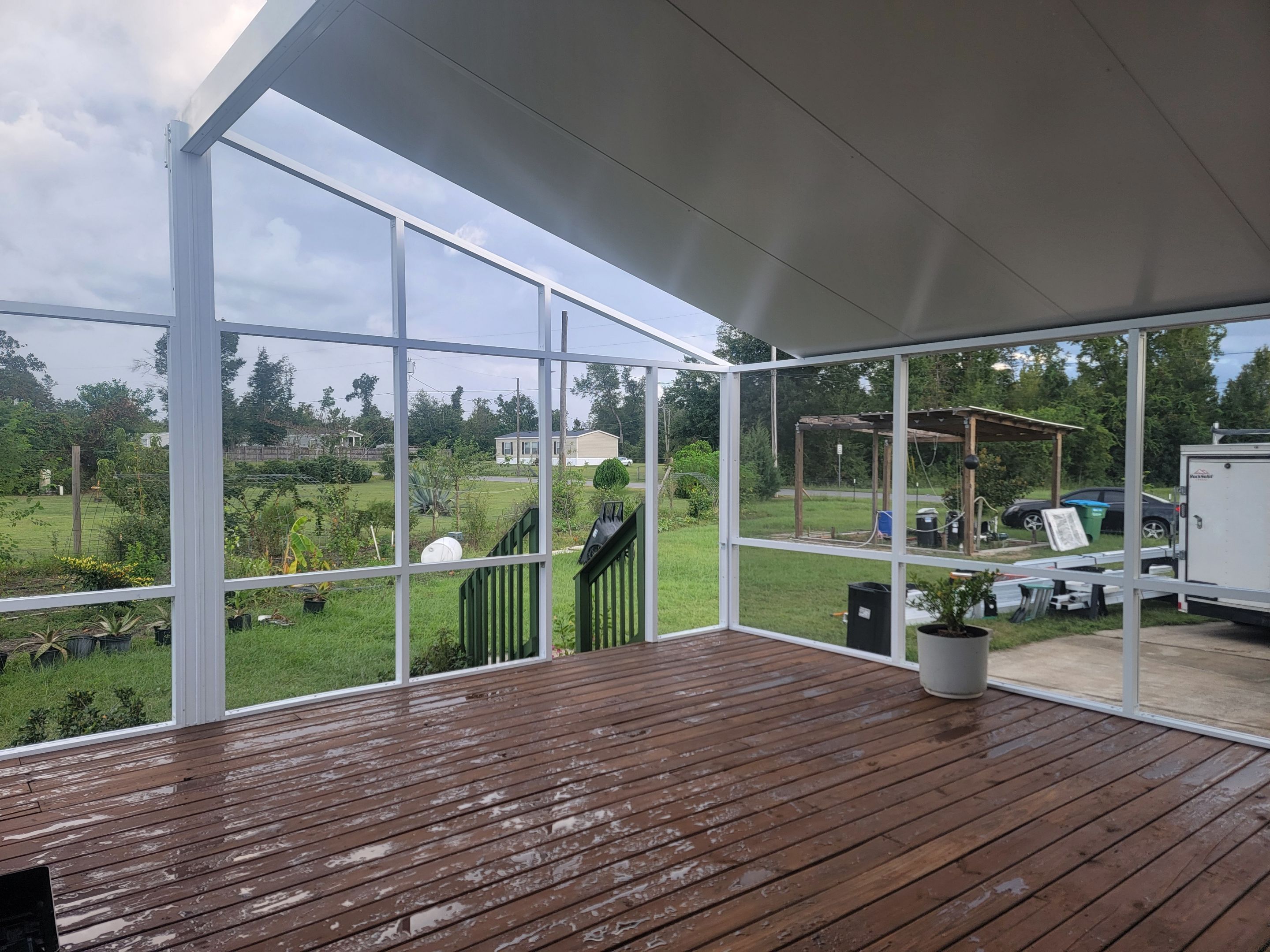 Cathedral Style Screen Room in Youngstown by Titan Sunrooms