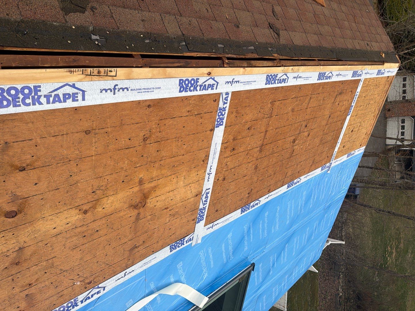 DiGiorgi installs beautiful new roof in New Milford, CT by DiGiorgi Roofing and Siding Inc