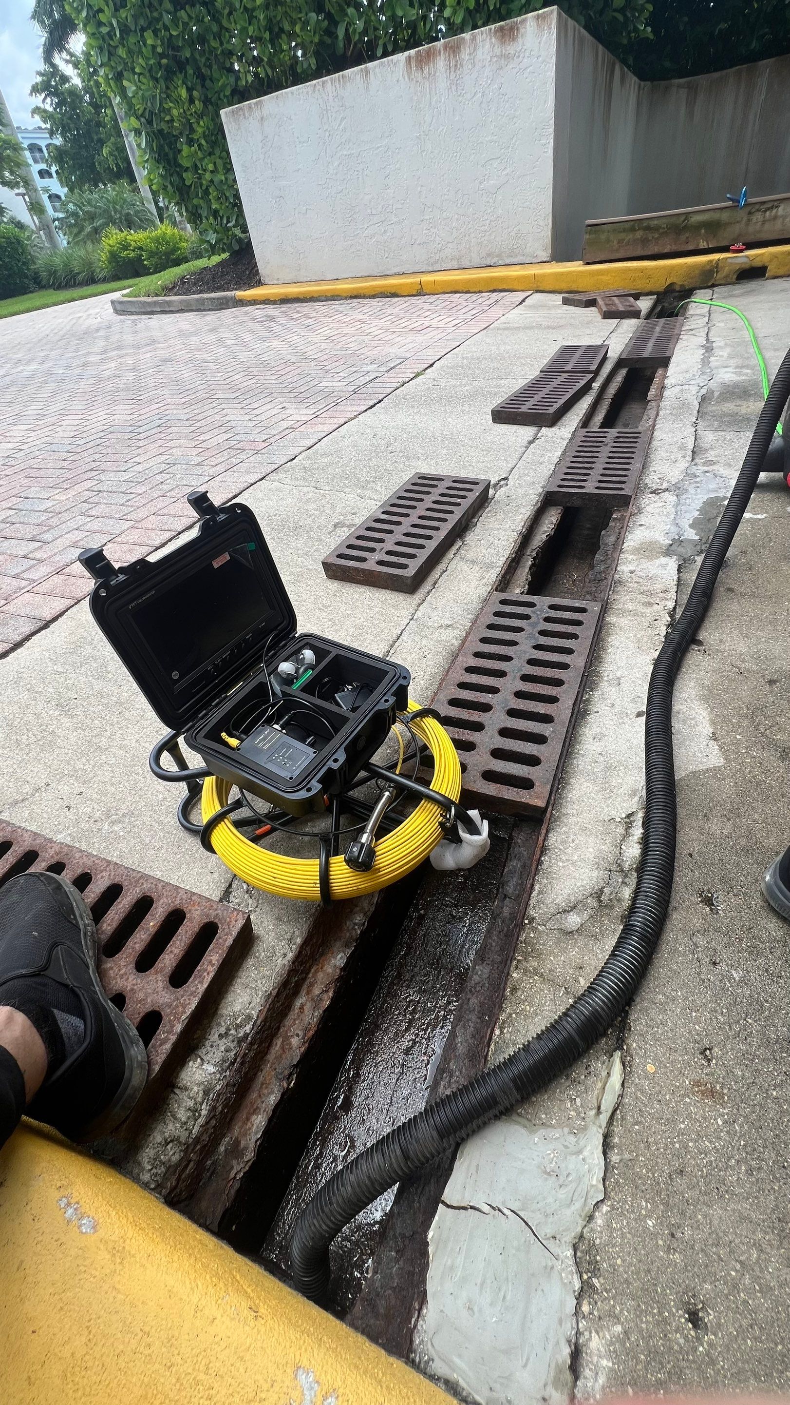 Marco Island Condo Stormwater System Maintenance and Standing Water Removal by APS Power & Water