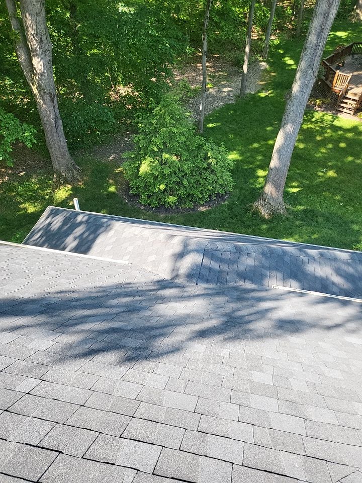 ATLAS PINNACLE COLOR: BLACK SHADOW by Eagle Eye Roofing
