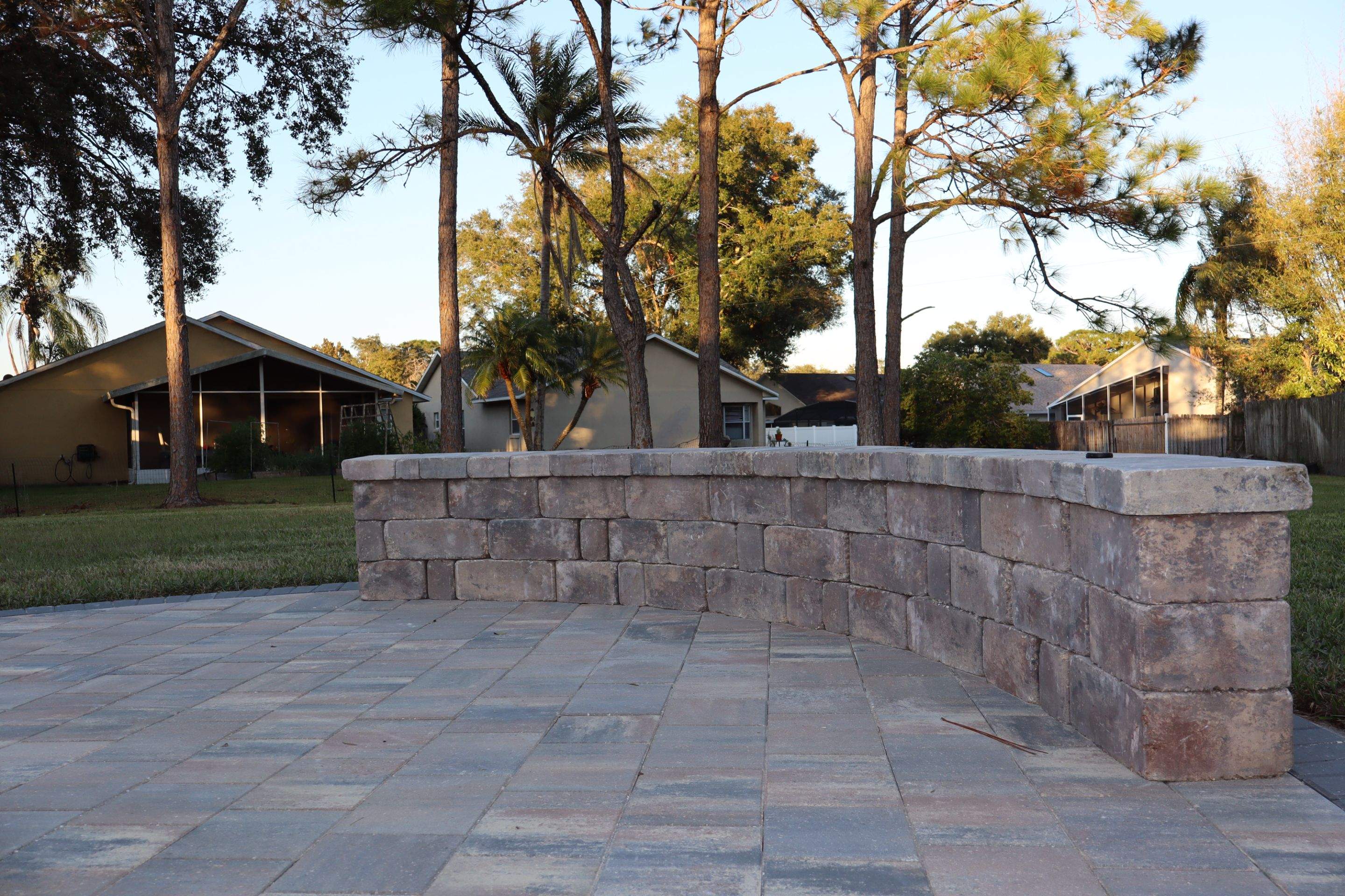 We are thrilled to share our latest project at Orlando WaterFord Lakes! ✨ by Orlando pergolas