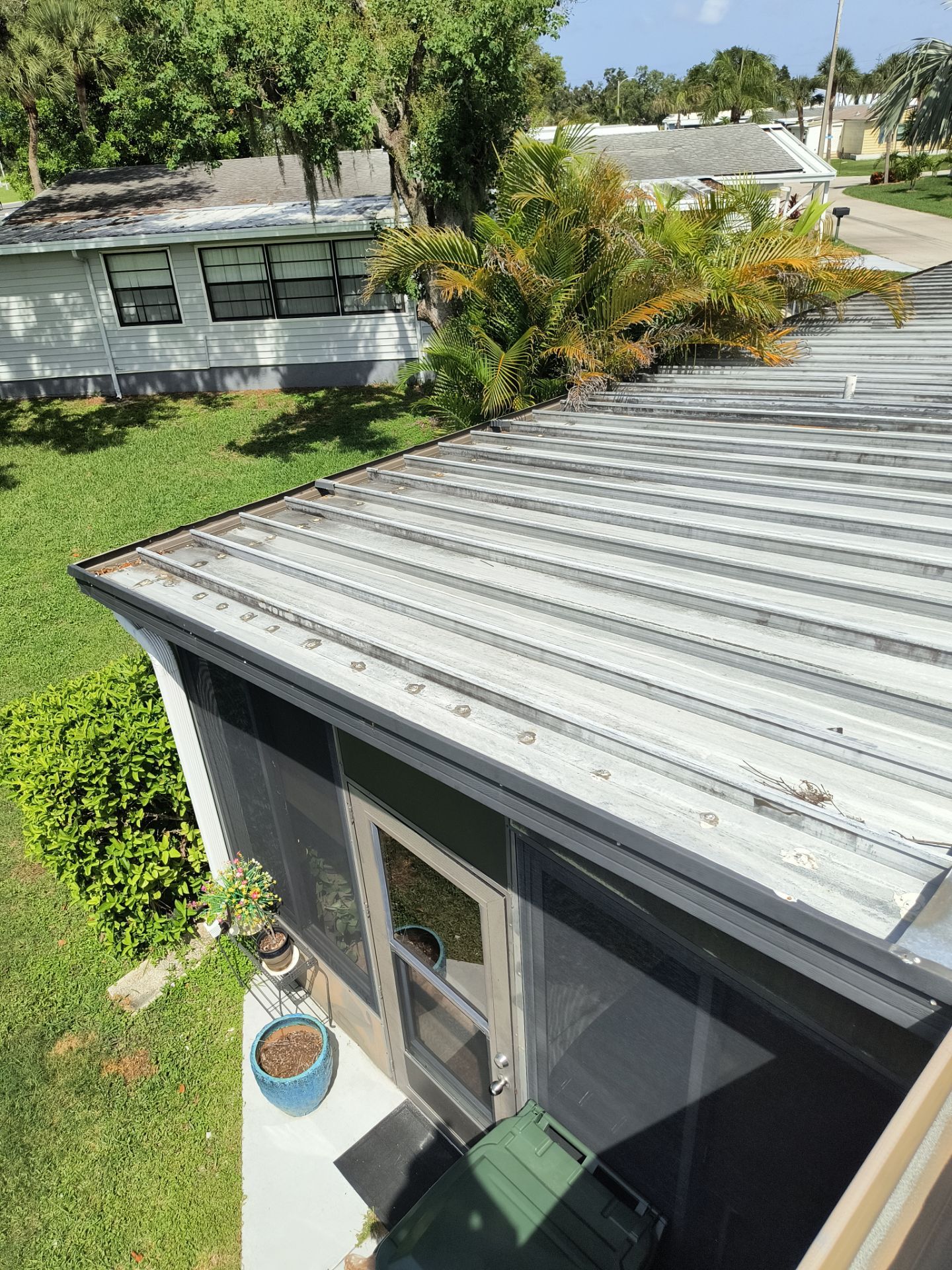 Aluminum Seamless Gutters using gutter cleaning in Sarasota FL by Gutter Professors