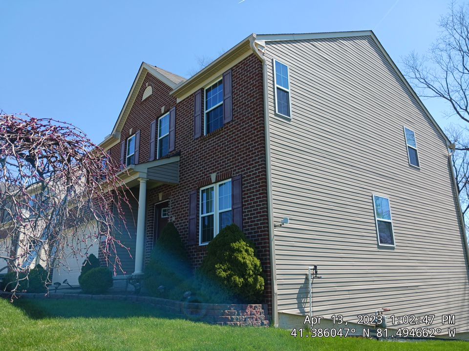 Residential Roof Replacement using CertainTeed Grand Manor by Absolute Roofing and Construction