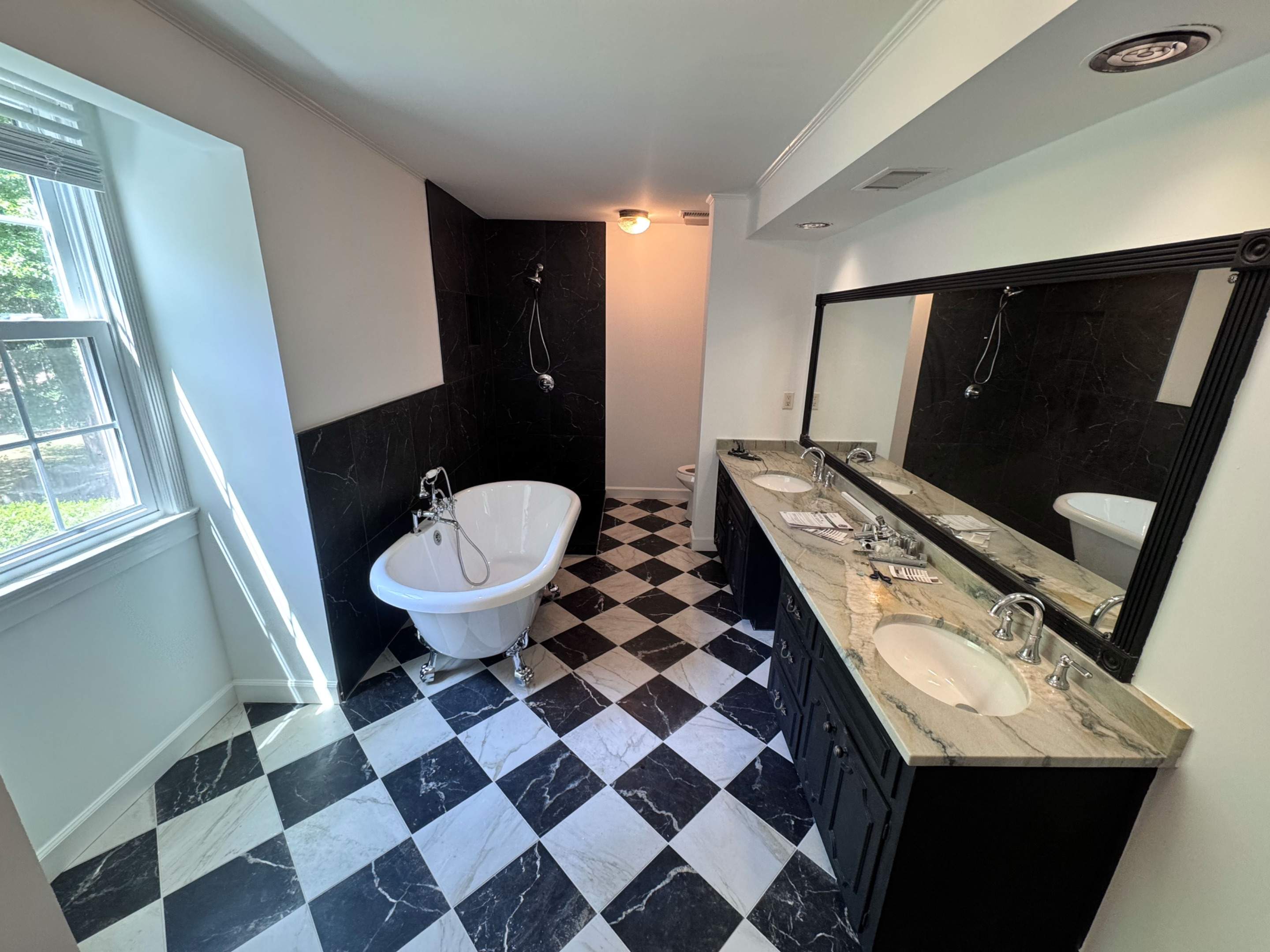 Master bathroom renovation by Prudencio