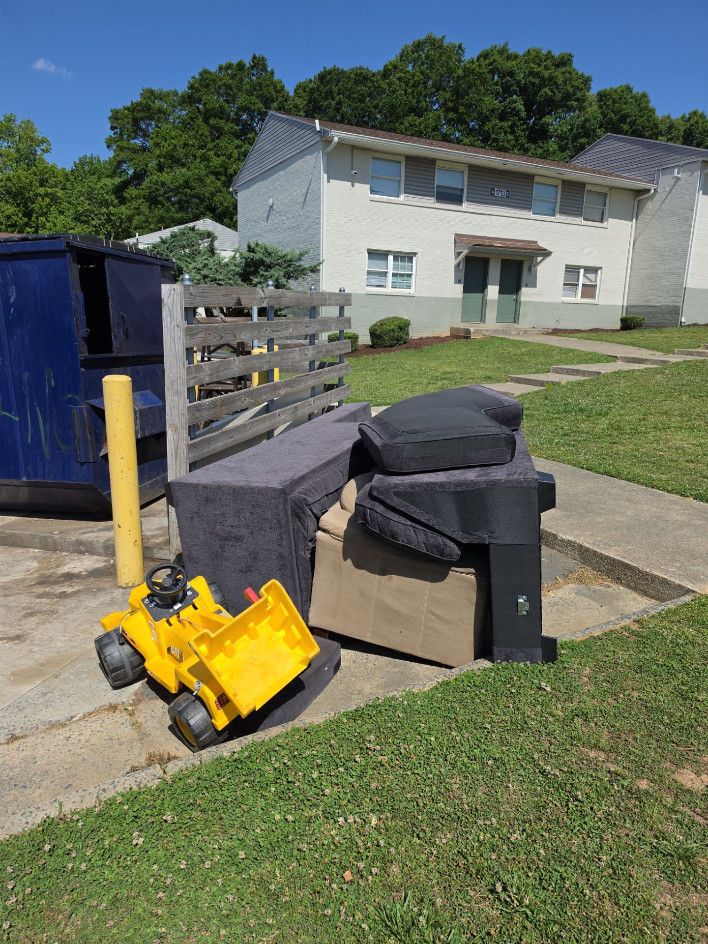 Monthly Apartment Clean Up by Badger Hauling