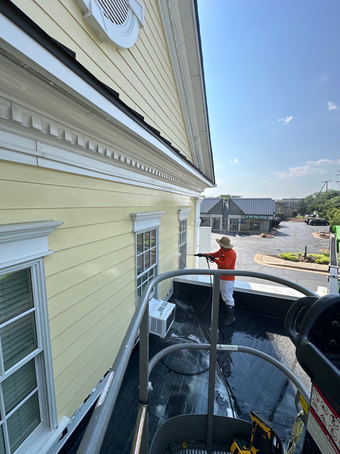 Commercial Exterior Painting Services for Mainstreet Bank in Leesburg, VA by My Painter 