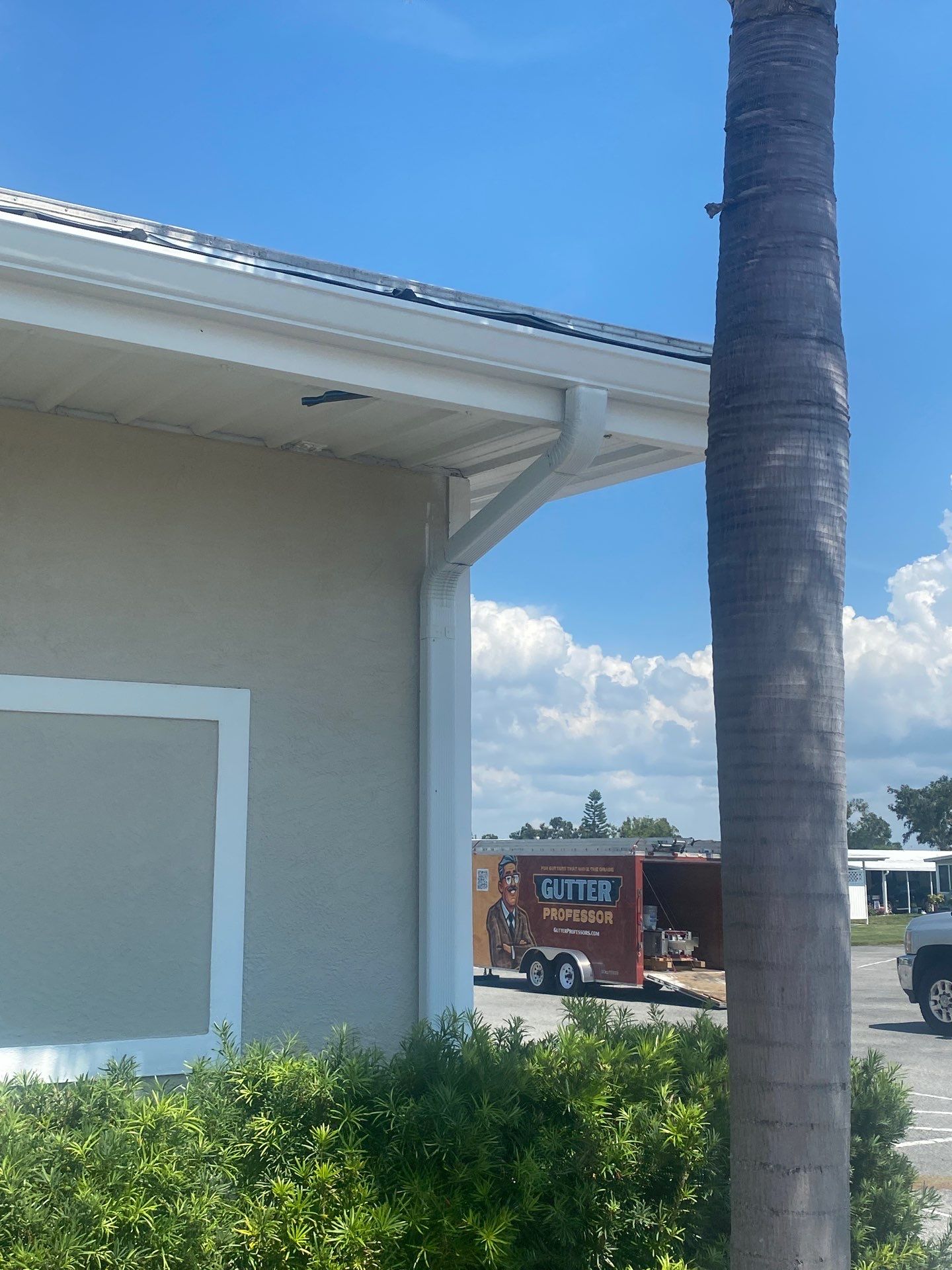 Commercial Seamless Gutter Installation in Palmetto FL by Gutter Professors