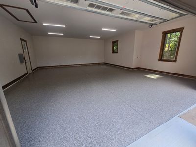 Garage using Creekbed