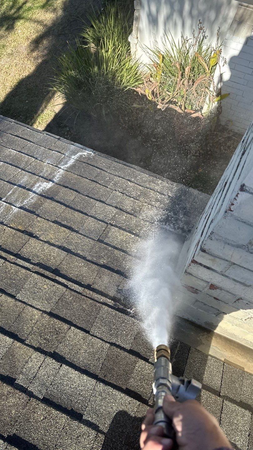 Huntington Beach Shingle Roof Washing by Property Cleaning Experts