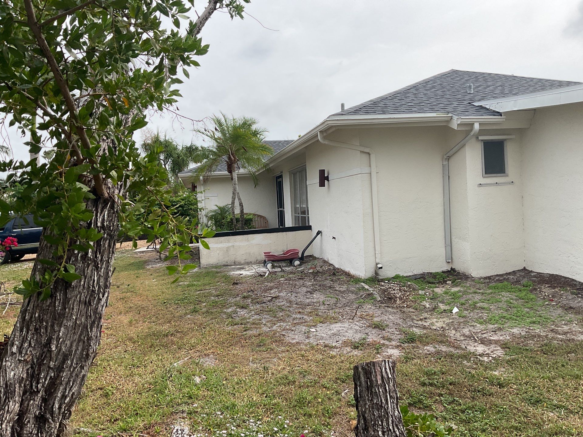 Leak-Free Gutter Solutions in Sanibel FL by Gutter Professors