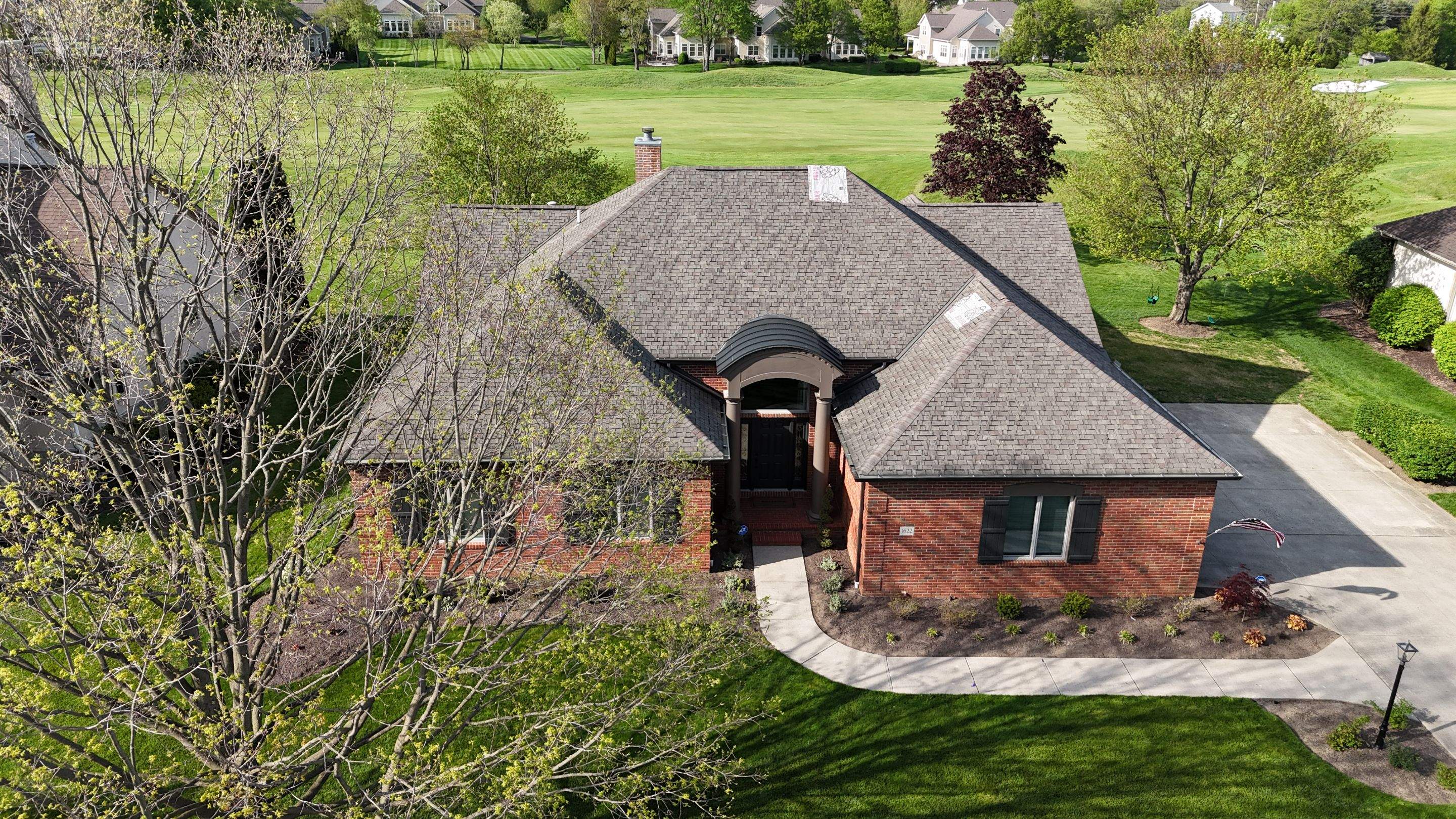 Certainteed Grand Manor Weathered Wood by Assured Restoration