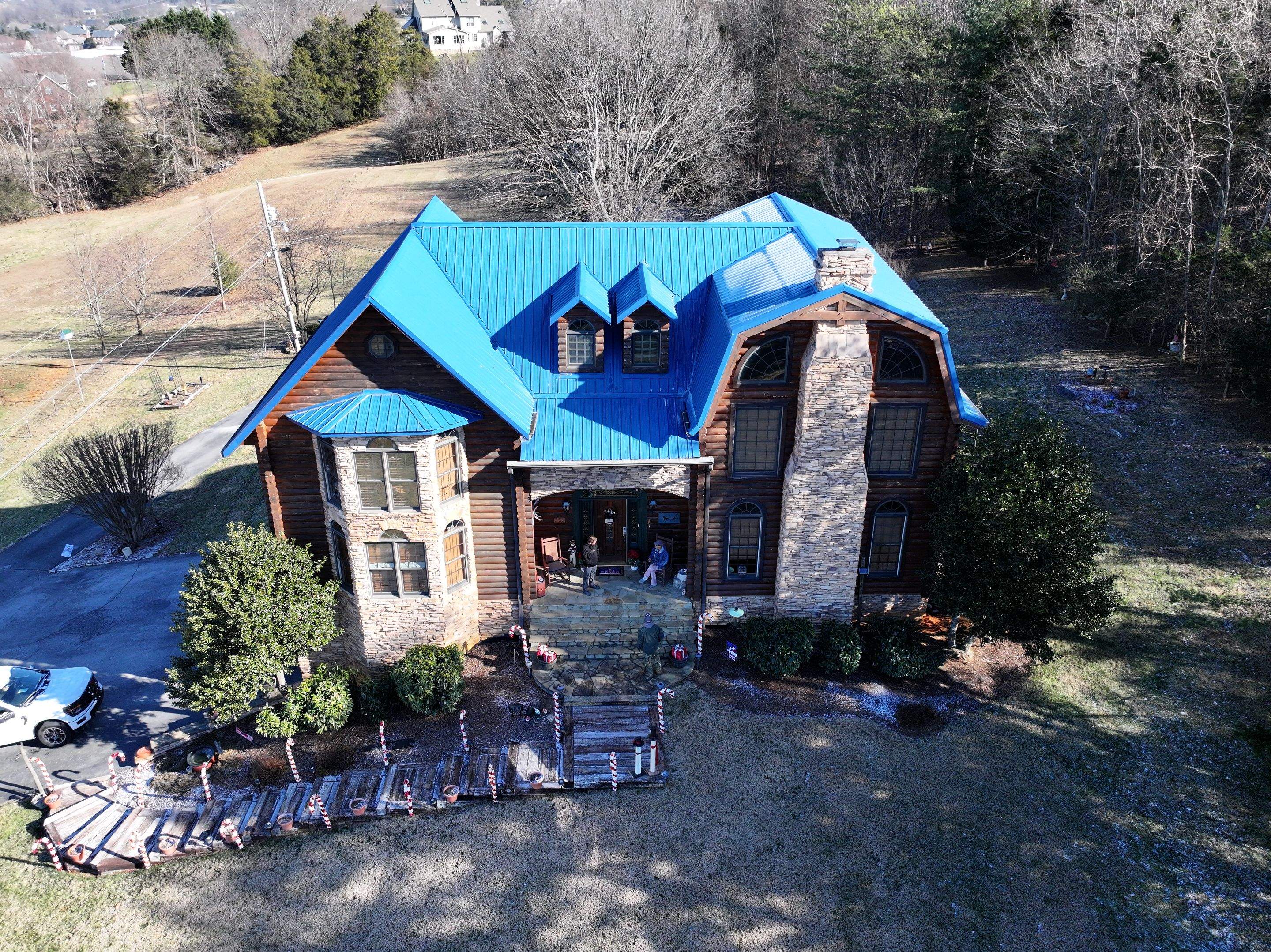 Jackson Residence by Omnia Roofing