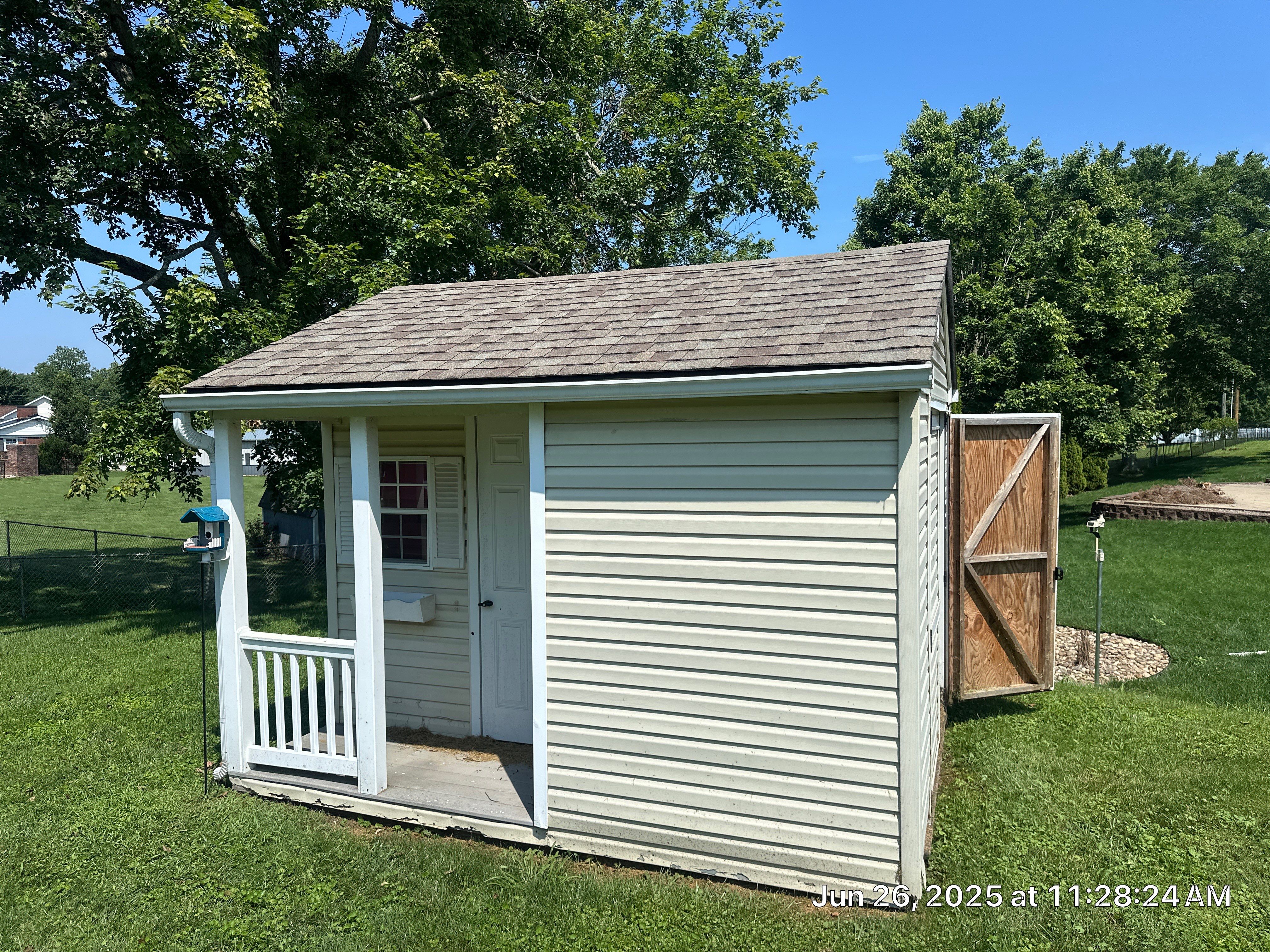 Land Mark Pro, LP Smartside, and Harbor Mill Vinyl Shake Siding by Fahey Roofing + Contracting