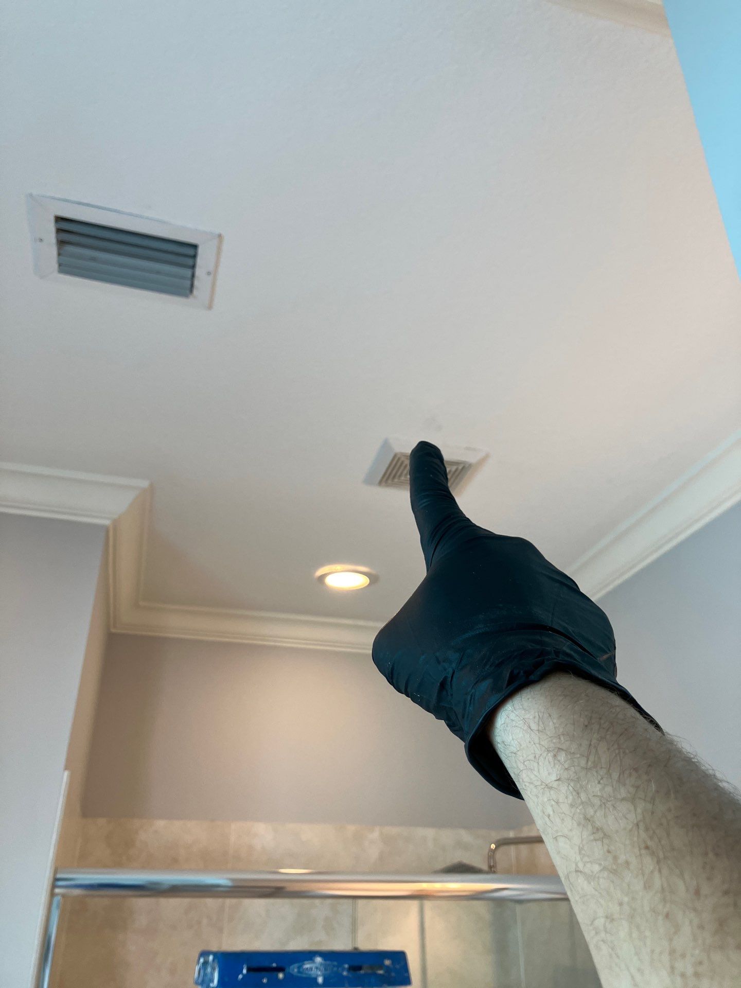 Holmes Beach AC Mold Deep Cleaning by Ampm Restoration Services