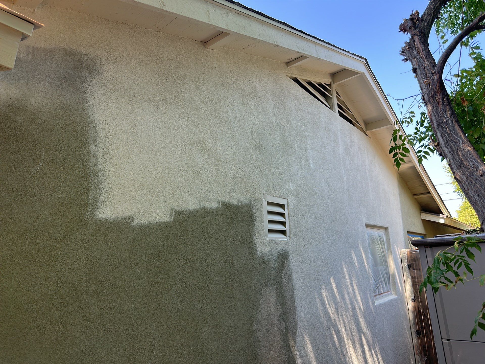 Exterior House Painting - Phoenix by Crash of Rhinos Painting & Garage Floors