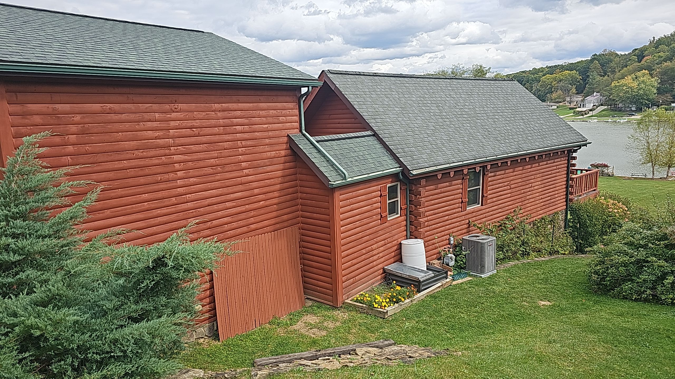 Alpha Rib, Color: Ivy Green by Eagle Eye Roofing