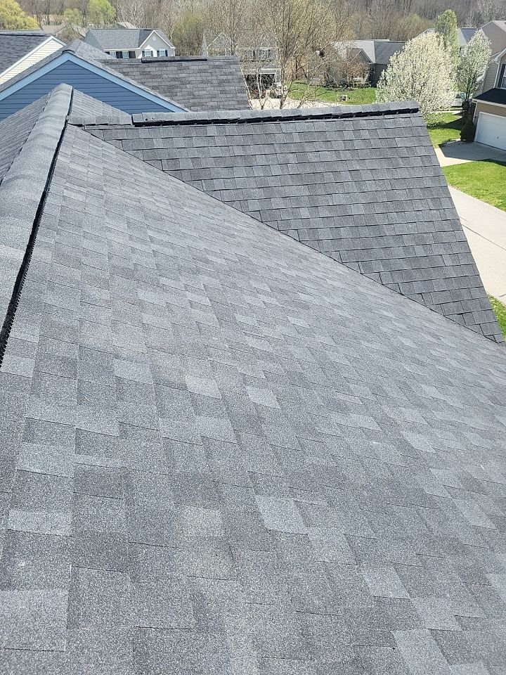ATLAS PINNACLE COLOR: BLACK SHADOW DRIP EDGE: WHITE by Eagle Eye Roofing