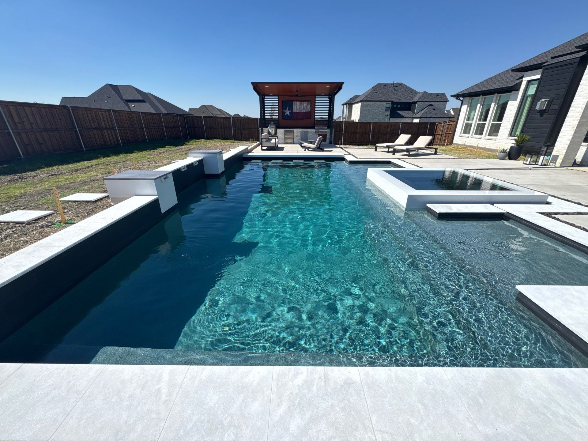 Geometric Pool with Inset Spa by Pinnacle Pools and Spas - DFW