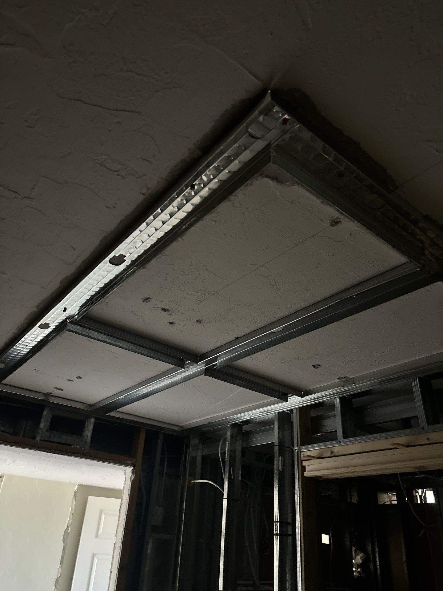 REMODELING ATRIUM SANIBEL by TTS Remodeling corp & Genesis Restauration