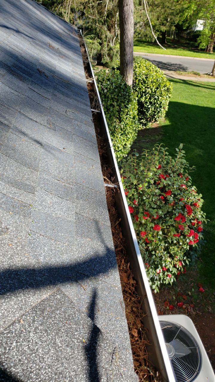 House Wash using cleaner by Power Wash Masters LLC