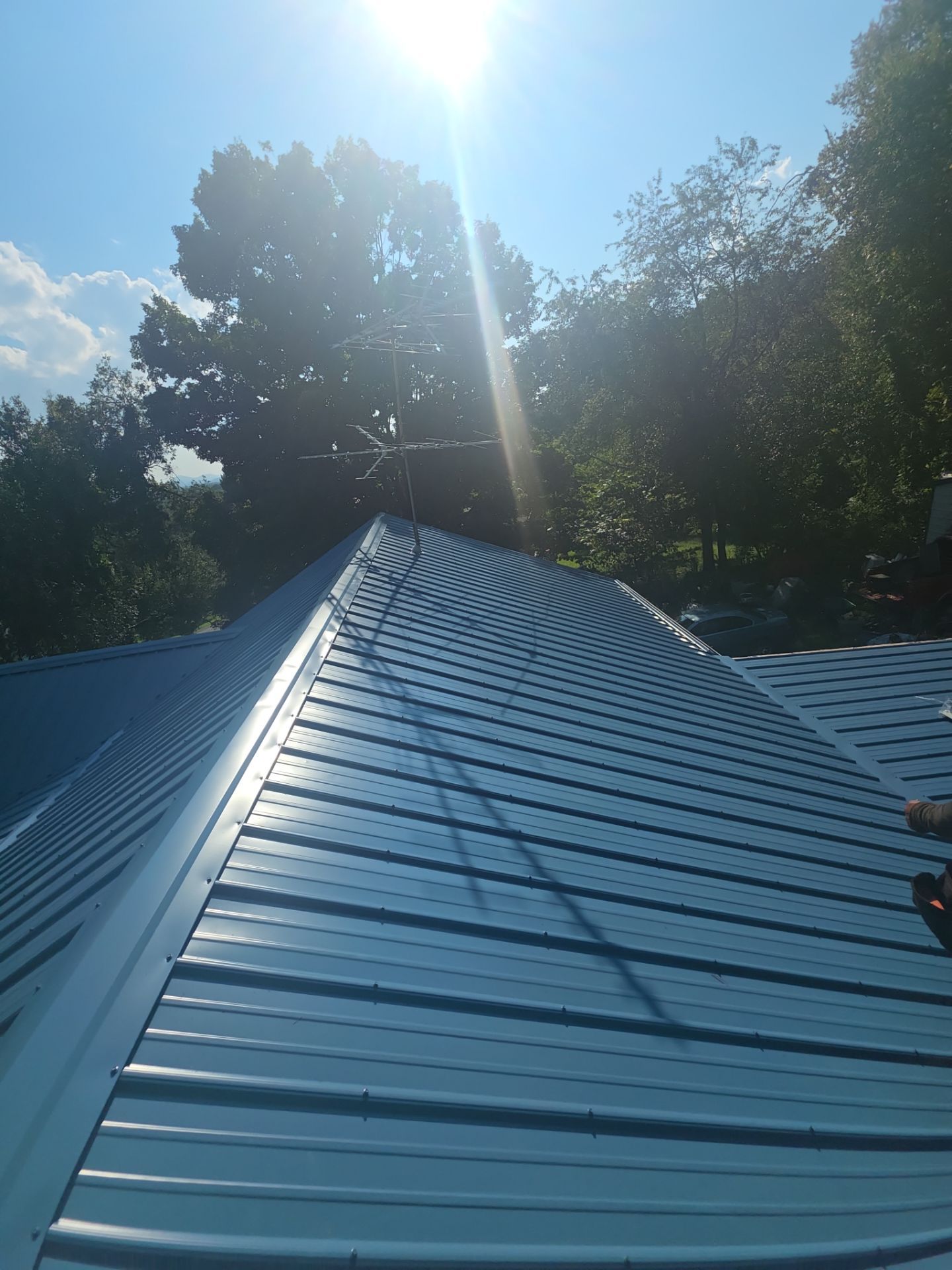 Vichare Residence by Omnia Roofing