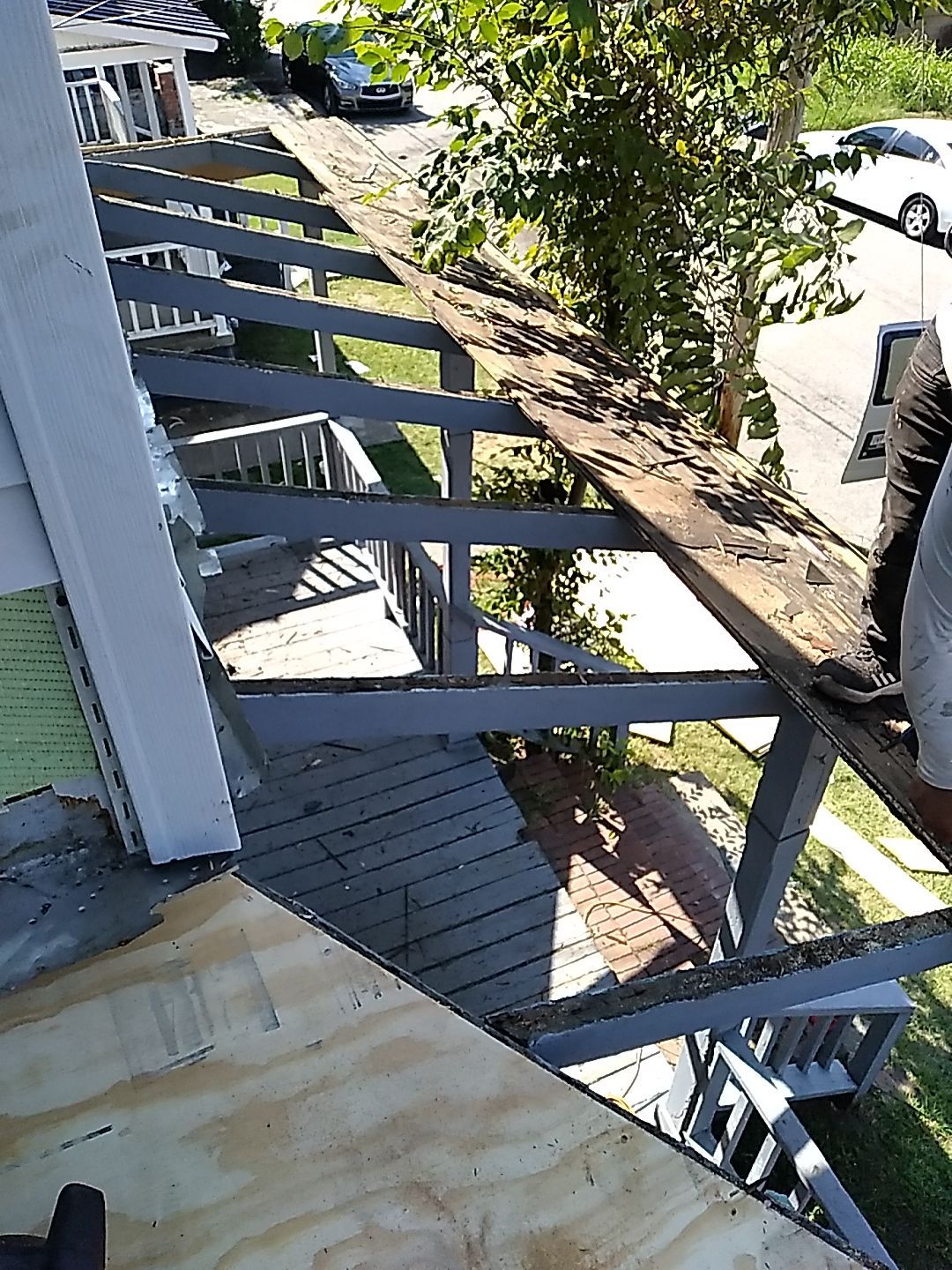 Residential Roofing Installation using Owens Corning® Oakridge Estate Gray by Indigo State Roofing